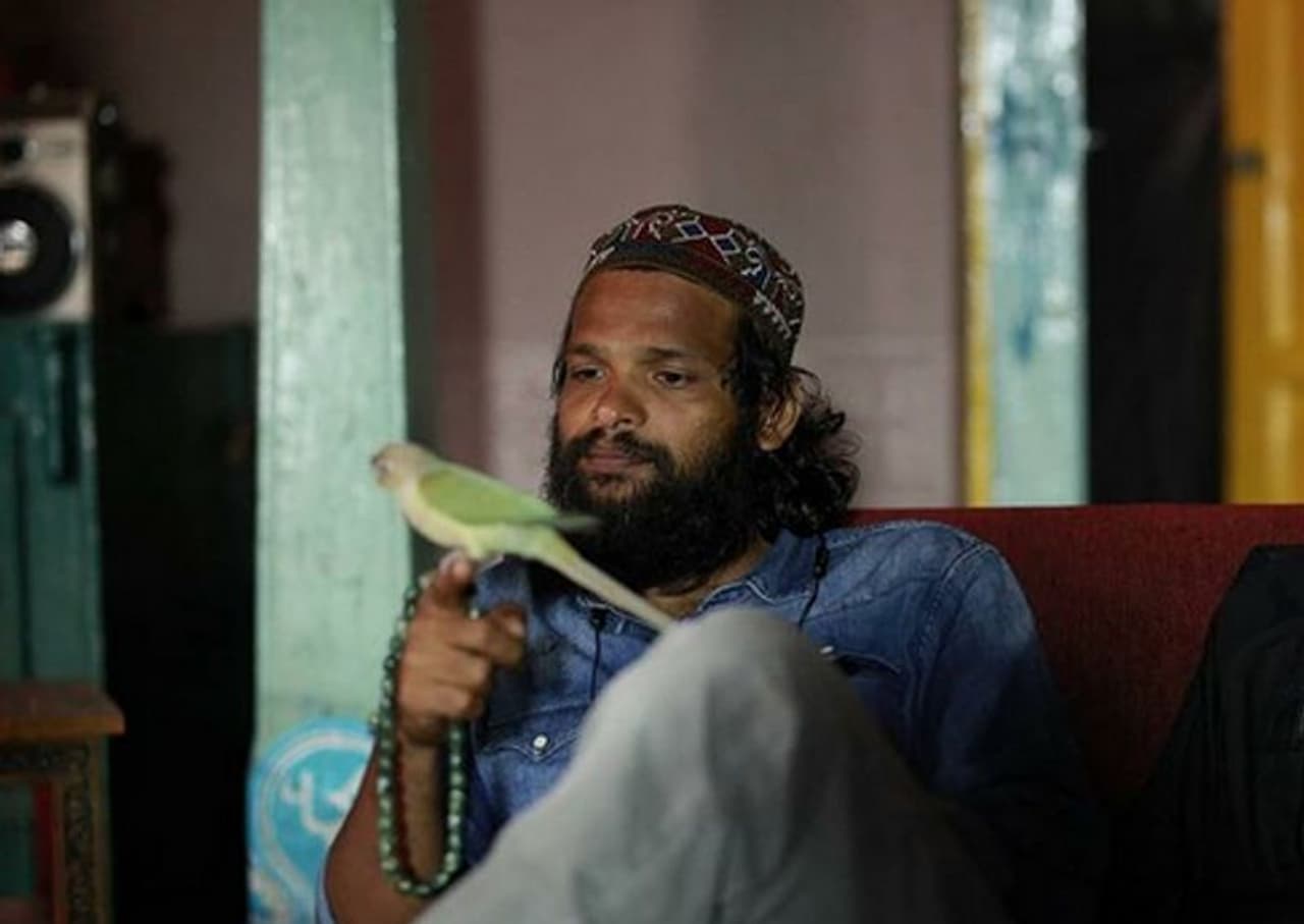 <p>കരി എന്ന സിനിമയായിരുന്നു ഷാനവാസ് നരണിപ്പുഴ ആദ്യം സംവിധാനം ചെയ്തത്.</p><p> </p> <p>കരി എന്ന സിനിമയായിരുന്നു ഷാനവാസ് നരണിപ്പുഴ ആദ്യം സംവിധാനം ചെയ്തത്.</p><p> </p>