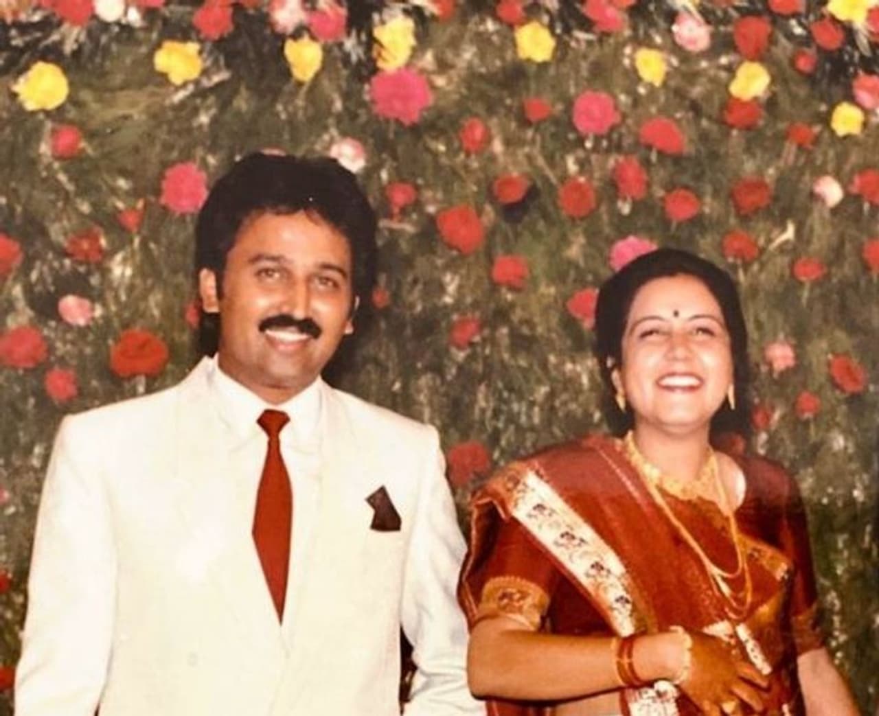 <p>ನಟ, ನಿರೂಪಕ, ನಿರ್ಮಾಪಕ, ನಿರ್ದೇಶಕನಾಗಿ ಗುರುತಿಸಿಕೊಂಡಿರುವ ರಮೇಶ್ ಅರವಿಂದ್.</p>