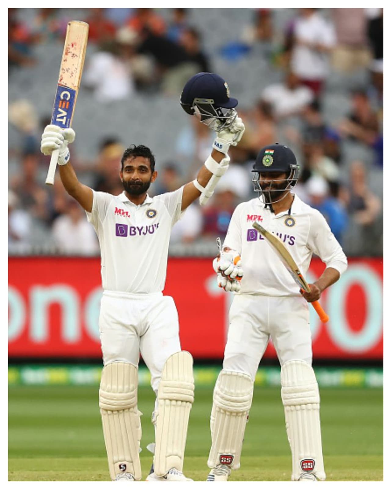 <p>India is comfortably cruising in the Boxing Day Test against Australia at the Melbourne Cricket Ground (MCG). So far, the visitor has an 82 run lead, at stumps on Day 2, thanks to skipper Ajinkya Rahane's 12th Test century.</p> <p>India is comfortably cruising in the Boxing Day Test against Australia at the Melbourne Cricket Ground (MCG). So far, the visitor has an 82 run lead, at stumps on Day 2, thanks to skipper Ajinkya Rahane's 12th Test century.</p>