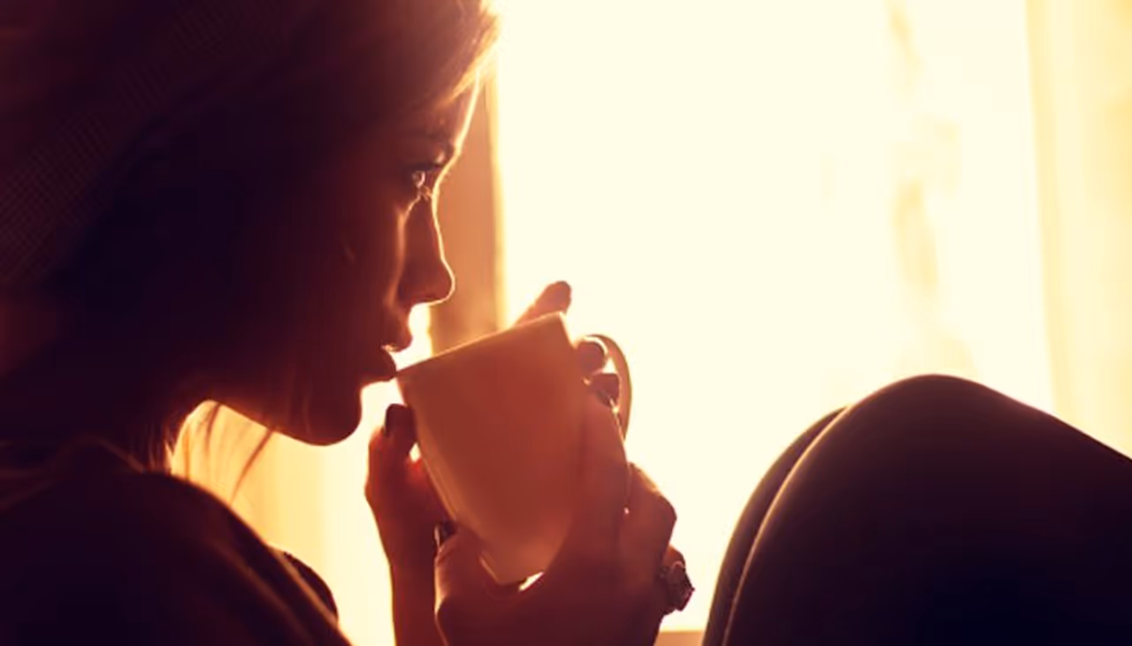 சர்க்கரை இல்லாத காபி காலையில குடிச்சி தான் பாருங்களே; 'இந்த' நன்மைகள் கிடைக்கும்!