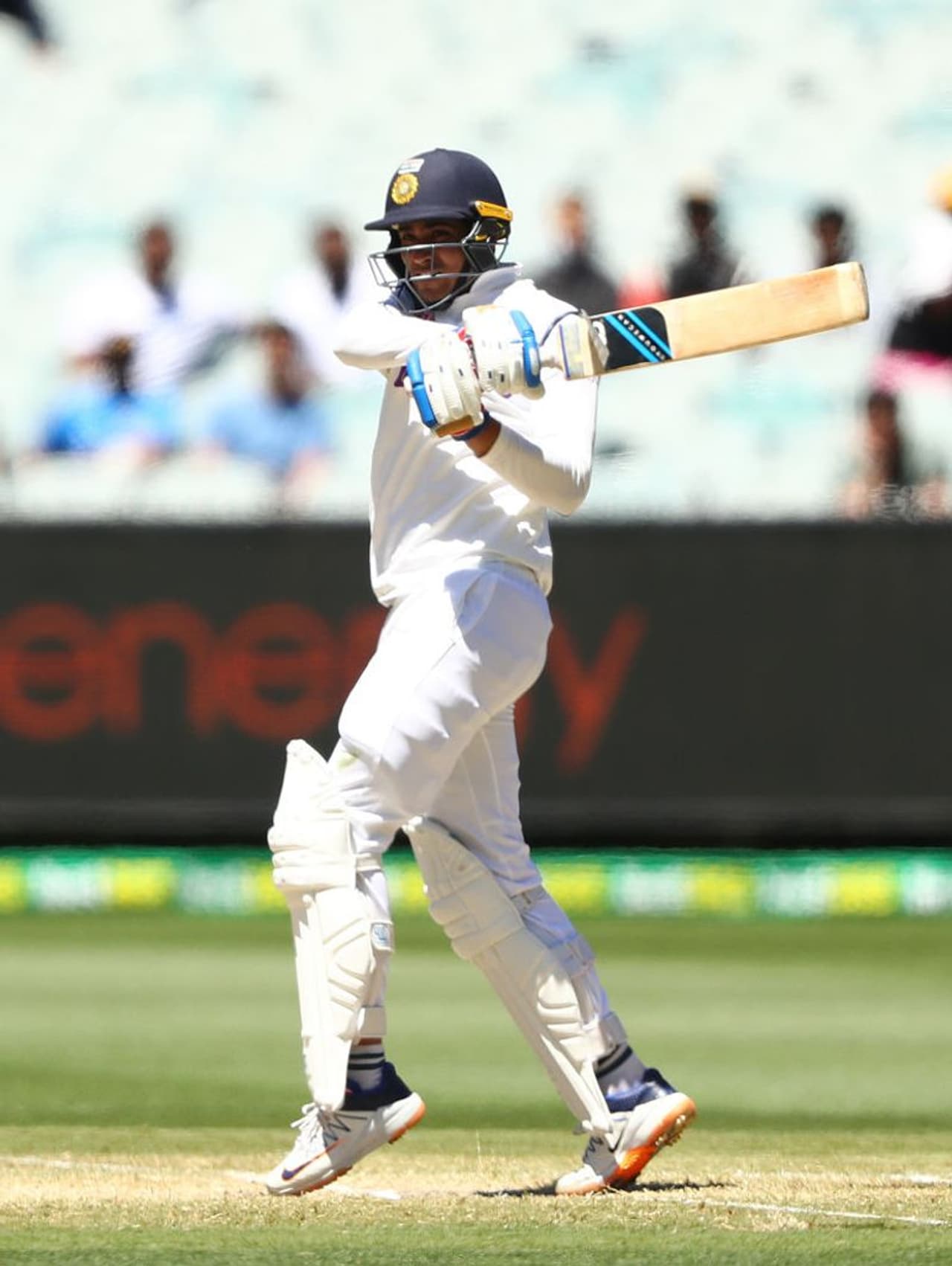 <p><strong>1. ಶುಭ್‌ಮನ್‌ ಗಿಲ್‌:</strong> ಪಾದಾರ್ಪಣೆ ಪಂದ್ಯದಲ್ಲೇ ಆತ್ಮವಿಶ್ವಾಸದಿಂದ ಬ್ಯಾಟಿಂಗ್‌ ಮಾಡಿರುವ ಆಟಗಾರ</p>