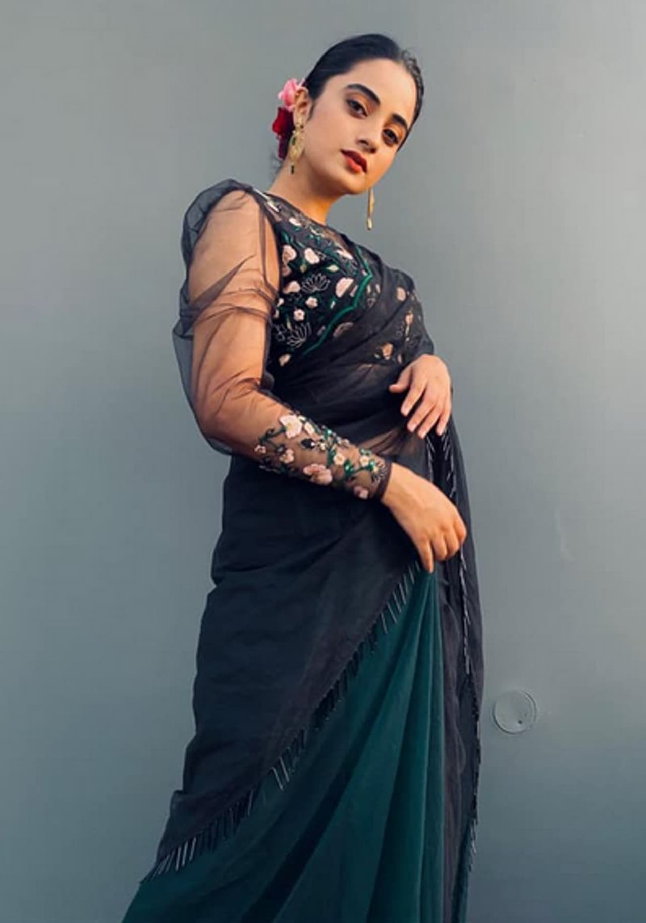 <p>മലയാള സിനിമയ്‍ക്ക് പുതു ദിശ നല്‍കിയ ട്രാഫിക് എന്ന സിനിമയിലൂടെയാണ് നമിത പ്രമോദ് വെള്ളിത്തിരയില്‍ എത്തുന്നത്.</p>