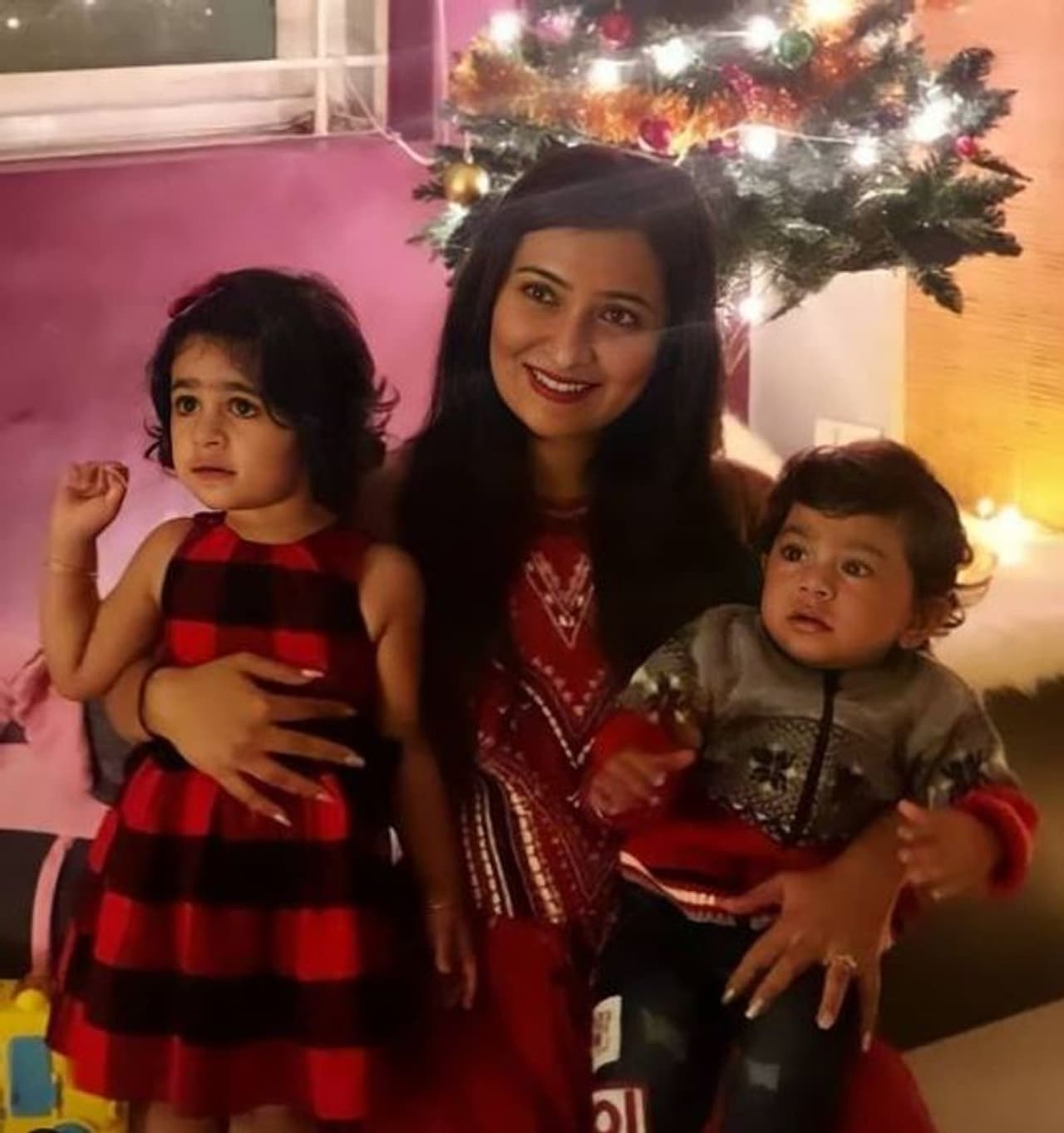 <p>ಸೋಷಿಯಲ್ ಮೀಡಿಯಾದಲ್ಲಿ ಹವಾ ಕ್ರಿಯೇಟ್ ಮಾಡುತ್ತಿರುವ ಲಿಟಲ್ ಸ್ಟಾರ್ ಐರಾ.</p>