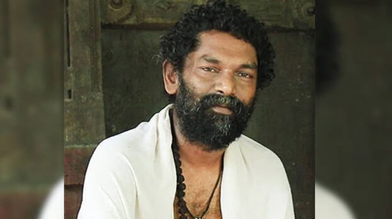 <p>தட்டுத்தடுமாறி திரையுலகம் இப்போது தான் சற்றே சுவாசிக்க ஆரம்பித்துள்ளது. கொரோனா லாக்டவுன், பொருளாதார வீழ்ச்சி, தியேட்டர்களில் பார்வையாளர்கள் குறைப்பு, ஓடிடி ரிலீஸ் என ஏகப்பட்ட தடைகளை கடந்து, தற்போது தான் பார்வையாளர்கள் தியேட்டர்களில் படம் பார்க்க ஆரம்பித்துள்ளனர். அதேபோல் டாப் ஸ்டார்கள் முதல் புதுமுகங்கள் வரை பரபரப்பாக படப்பிடிப்புகளில் பங்கேற்கவும் ஆரம்பித்துள்ளனர். </p> <p>தட்டுத்தடுமாறி திரையுலகம் இப்போது தான் சற்றே சுவாசிக்க ஆரம்பித்துள்ளது. கொரோனா லாக்டவுன், பொருளாதார வீழ்ச்சி, தியேட்டர்களில் பார்வையாளர்கள் குறைப்பு, ஓடிடி ரிலீஸ் என ஏகப்பட்ட தடைகளை கடந்து, தற்போது தான் பார்வையாளர்கள் தியேட்டர்களில் படம் பார்க்க ஆரம்பித்துள்ளனர். அதேபோல் டாப் ஸ்டார்கள் முதல் புதுமுகங்கள் வரை பரபரப்பாக படப்பிடிப்புகளில் பங்கேற்கவும் ஆரம்பித்துள்ளனர். </p>