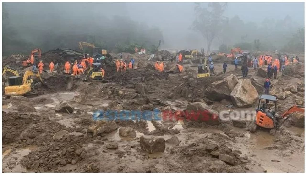 <p>പെട്ടിമുടി ദുരന്തമുണ്ടായി നാല് മാസം പിന്നിട്ടിട്ടും സംസ്ഥാന സര്ക്കാരും കണ്ണന് ദേവന് കമ്പനിയും പ്രഖ്യാപിച്ച ധനസഹായം നല്കിയിരുന്നില്ല. ഇതിനെതിരെ ശക്തമായ പ്രതിഷേധമാണ് പെട്ടിമുടിയില് ഉയര്ന്നത്. </p> <p>പെട്ടിമുടി ദുരന്തമുണ്ടായി നാല് മാസം പിന്നിട്ടിട്ടും സംസ്ഥാന സര്ക്കാരും കണ്ണന് ദേവന് കമ്പനിയും പ്രഖ്യാപിച്ച ധനസഹായം നല്കിയിരുന്നില്ല. ഇതിനെതിരെ ശക്തമായ പ്രതിഷേധമാണ് പെട്ടിമുടിയില് ഉയര്ന്നത്. </p>