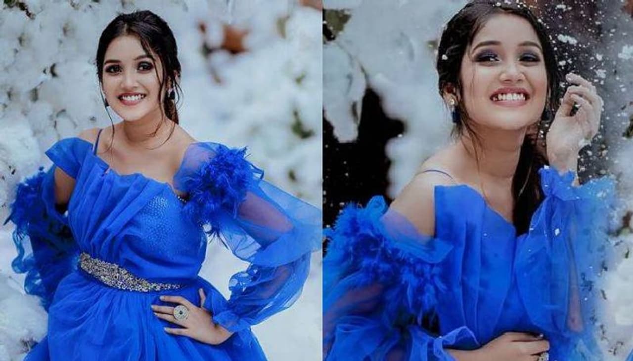 <p>‘என்னை அறிந்தால்’,‘விஸ்வாசம்’ ஆகிய படங்களில் தல அஜித்திற்கு மகளாக நடித்து கவனம் ஈர்த்தவர் அனிகா சுரேந்திரன். ழந்தை நட்சத்திரமாக இருந்த அனிகா சுரேந்திரன் இப்பொது வளர்ந்து முழுநேர கதாநாயகி அவதாரம் எடுக்க தயாராகி வருகிறார்.</p> <p>‘என்னை அறிந்தால்’,‘விஸ்வாசம்’ ஆகிய படங்களில் தல அஜித்திற்கு மகளாக நடித்து கவனம் ஈர்த்தவர் அனிகா சுரேந்திரன். ழந்தை நட்சத்திரமாக இருந்த அனிகா சுரேந்திரன் இப்பொது வளர்ந்து முழுநேர கதாநாயகி அவதாரம் எடுக்க தயாராகி வருகிறார்.</p>