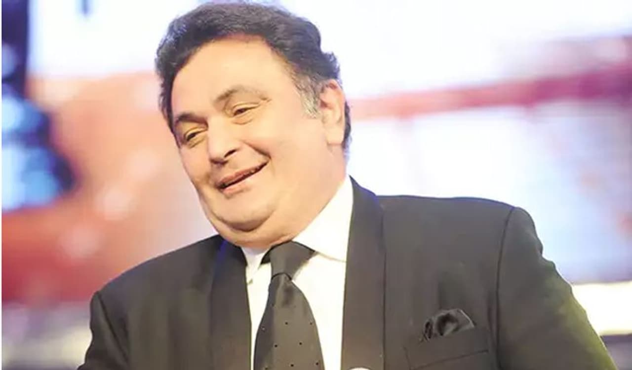 <p style="text align: justify;">Rishi Kapoor was the heartthrob in his reign, but he always used to think that his father never launched him the way he should have. In one of his interview, he said, "My father never made a film to launch me. Bobby was Dimple's film, not mine."</p>