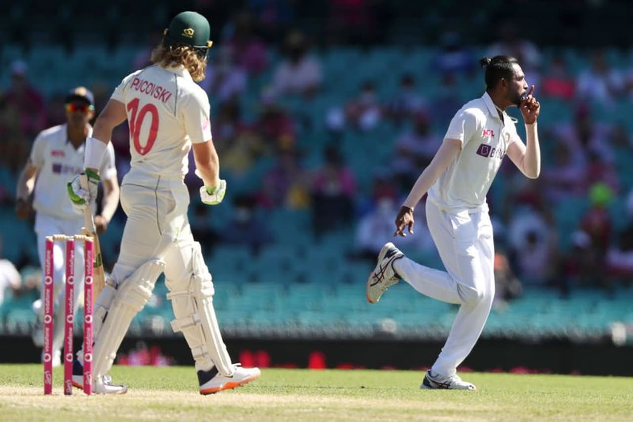 <p>India had a mixed day, but not enough luck, as Australia finished on top at stumps on Day 3 of the third Test, for the Border Gavaskar Trophy, at the Sydney Cricket Ground (SCG), on Saturday. Australia currently leads by 194 runs, as India looks to unearth success, to retain the title. Meanwhile, we take a look at the records scripted during the day.</p>