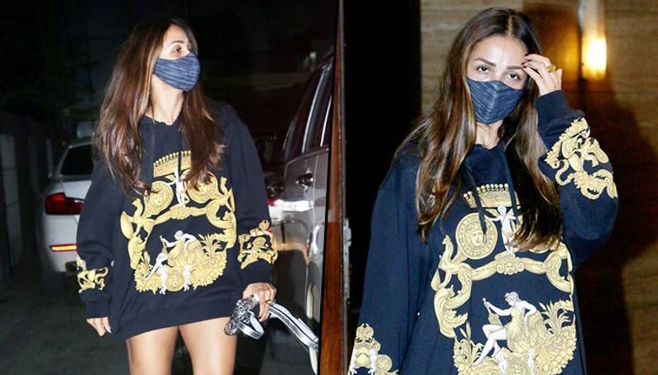 <p>We all know Malaika Arora never fails to impress us with her perfect body and fashion sense. Also, she makes heads turn whenever she steps out from her house, be it for a casual walk or to attend an event. </p> <p>We all know Malaika Arora never fails to impress us with her perfect body and fashion sense. Also, she makes heads turn whenever she steps out from her house, be it for a casual walk or to attend an event. </p>