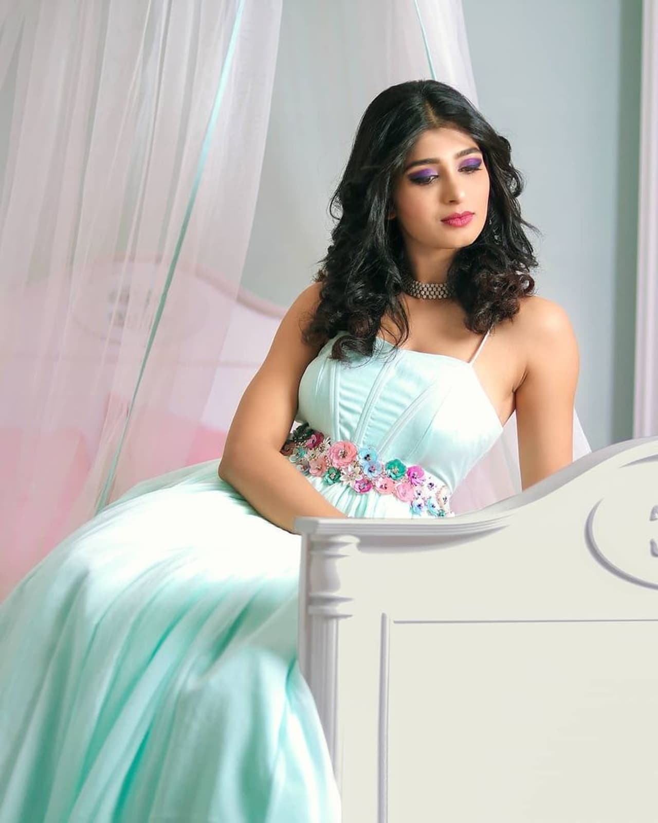 <p>ಚಾಂಪಿಯನ್, ಓಲ್ಡ್ ಮಾಂಕ್, ಗಜಾನನ ಆ್ಯಂಡ್ ಗಂಗಾ, ತೋತಾಪುರಿ, ತ್ರಿಬಲ್ ರೈಡಿಂಗ್ ಹಾಗೂ ಭಗವಾನ್ ಶ್ರೀ ಕೃಷ್ಣ ಪರಮಾತ್ಮ ಚಿತ್ರಗಳು ಅದಿತಿ ಕೈಯಲ್ಲಿವೆ.</p> <p>ಚಾಂಪಿಯನ್, ಓಲ್ಡ್ ಮಾಂಕ್, ಗಜಾನನ ಆ್ಯಂಡ್ ಗಂಗಾ, ತೋತಾಪುರಿ, ತ್ರಿಬಲ್ ರೈಡಿಂಗ್ ಹಾಗೂ ಭಗವಾನ್ ಶ್ರೀ ಕೃಷ್ಣ ಪರಮಾತ್ಮ ಚಿತ್ರಗಳು ಅದಿತಿ ಕೈಯಲ್ಲಿವೆ.</p>