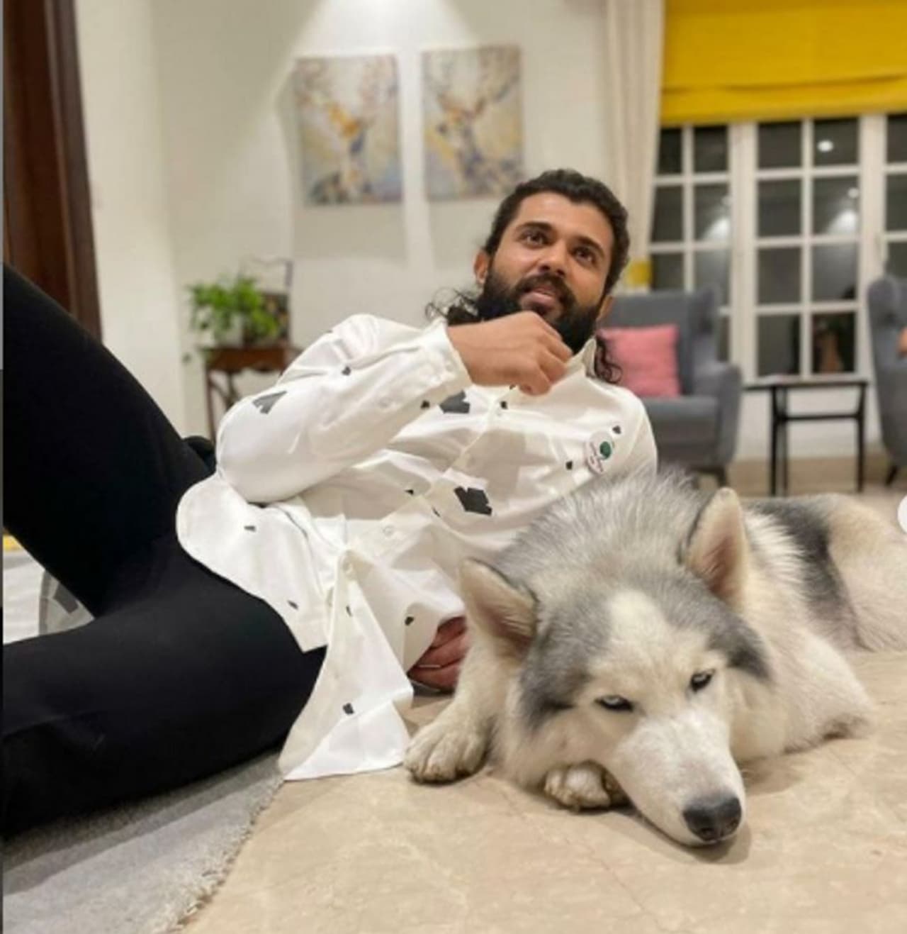 <p>ಟಾಲಿವುಡ್ ನಟ ವಿಜಯ್ ದೇವರಕೊಂಡ ತಮ್ಮ ಪ್ರೀತಿಯ ಸ್ಟಾರ್ಮ್‌ನ್ನು ಪರಿಚಯಿಸಿ ಸ್ವಲ್ಪ ಸಮಯವಾಗಿದೆ.</p>