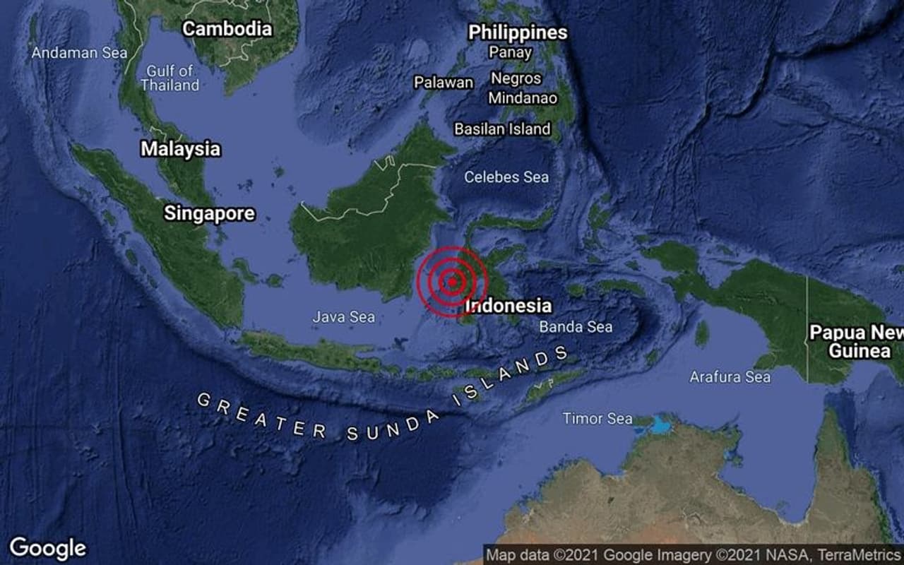 <p>രാജ്യത്തെ ദുരന്ത ലഘൂകരണ ഏജൻസിയുടെ ആദ്യ റിപ്പോര്ട്ടനുസരിച്ച് നാല് പേർ മരിക്കുകയും 637 പേർക്ക് പരിക്കേൽക്കുകയും ചെയ്തു. മാമുജുവിൽ മൂന്ന് പേര് മരിക്കുകയും 24 പേര്ക്ക് പരിക്കേല്ക്കുകയും ചെയ്തു. </p> <p>രാജ്യത്തെ ദുരന്ത ലഘൂകരണ ഏജൻസിയുടെ ആദ്യ റിപ്പോര്ട്ടനുസരിച്ച് നാല് പേർ മരിക്കുകയും 637 പേർക്ക് പരിക്കേൽക്കുകയും ചെയ്തു. മാമുജുവിൽ മൂന്ന് പേര് മരിക്കുകയും 24 പേര്ക്ക് പരിക്കേല്ക്കുകയും ചെയ്തു. </p>