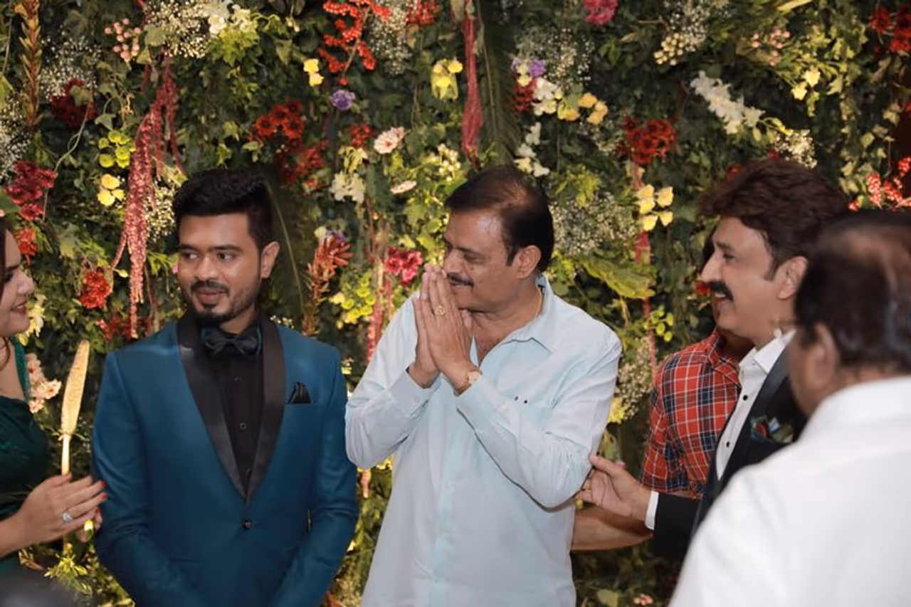 <p>ಆರ್ ಆರ್ ನಗರ ಶಾಸಕ ಮುನಿರತ್ನ </p> <p>ಆರ್ ಆರ್ ನಗರ ಶಾಸಕ ಮುನಿರತ್ನ </p>