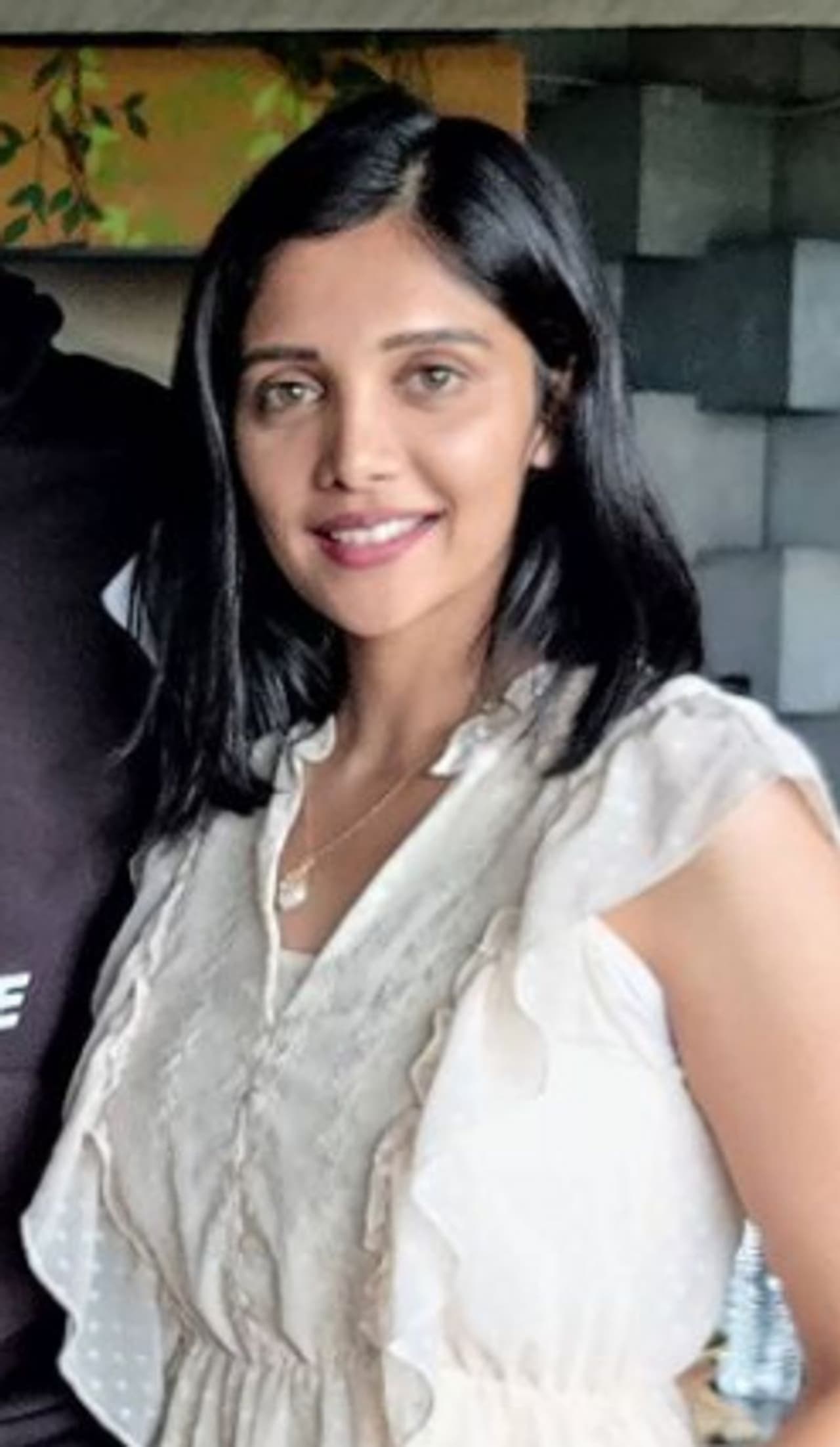 <p>ಸ್ಯಾಂಡಲ್ವುಡ್ನ ಕ್ಯೂಟ್ ಜೋಡಿ ಮಿಲನಾ ನಾಗರಾಜ್ ಮತ್ತು ಡಾರ್ಲಿಂಗ್ ಕೃಷ್ಣ ಮದುವೆ ಆಮಂತ್ರಣಗಳನ್ನು ಕೊಡೋದರಲ್ಲಿ ಬ್ಯುಸಿಯಾಗಿದ್ದಾರೆ.</p> <p>ಸ್ಯಾಂಡಲ್ವುಡ್ನ ಕ್ಯೂಟ್ ಜೋಡಿ ಮಿಲನಾ ನಾಗರಾಜ್ ಮತ್ತು ಡಾರ್ಲಿಂಗ್ ಕೃಷ್ಣ ಮದುವೆ ಆಮಂತ್ರಣಗಳನ್ನು ಕೊಡೋದರಲ್ಲಿ ಬ್ಯುಸಿಯಾಗಿದ್ದಾರೆ.</p>