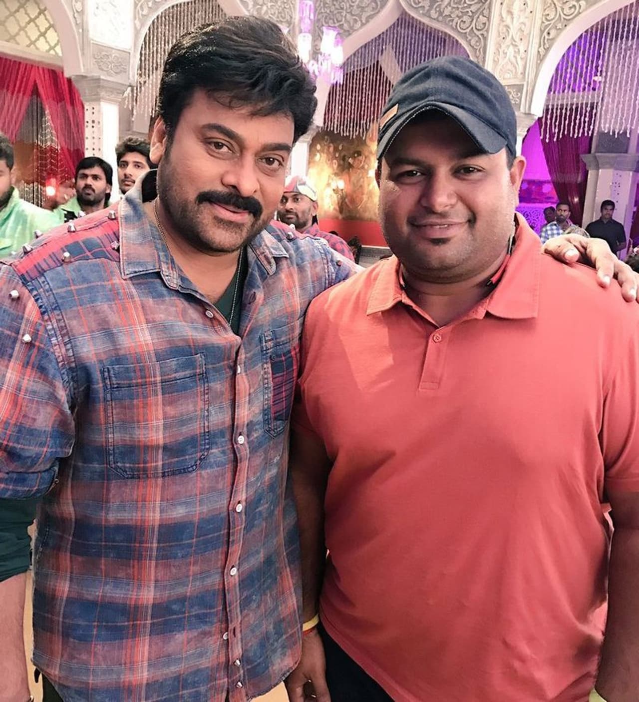 <p>అల్లుఅర్జున్ హీరోగా వచ్చిన ‘అలవైకుంఠపురంలో’, నాని 25వ సినిమా ‘వీ’తో పాటు ‘క్రాక్’మూవీ సినిమాలో పాటలు కూడా పాత సినిమాల నుంచి, వేరే భాషాల చిత్రాల నుంచి ట్యూన్ దొంగిలించి, తమన్ కాపీ చేశాడంటూ తీవ్రంగా ట్రోల్ చేశారు నెటిజన్లు...</p> <p>అల్లుఅర్జున్ హీరోగా వచ్చిన ‘అలవైకుంఠపురంలో’, నాని 25వ సినిమా ‘వీ’తో పాటు ‘క్రాక్’మూవీ సినిమాలో పాటలు కూడా పాత సినిమాల నుంచి, వేరే భాషాల చిత్రాల నుంచి ట్యూన్ దొంగిలించి, తమన్ కాపీ చేశాడంటూ తీవ్రంగా ట్రోల్ చేశారు నెటిజన్లు...</p>