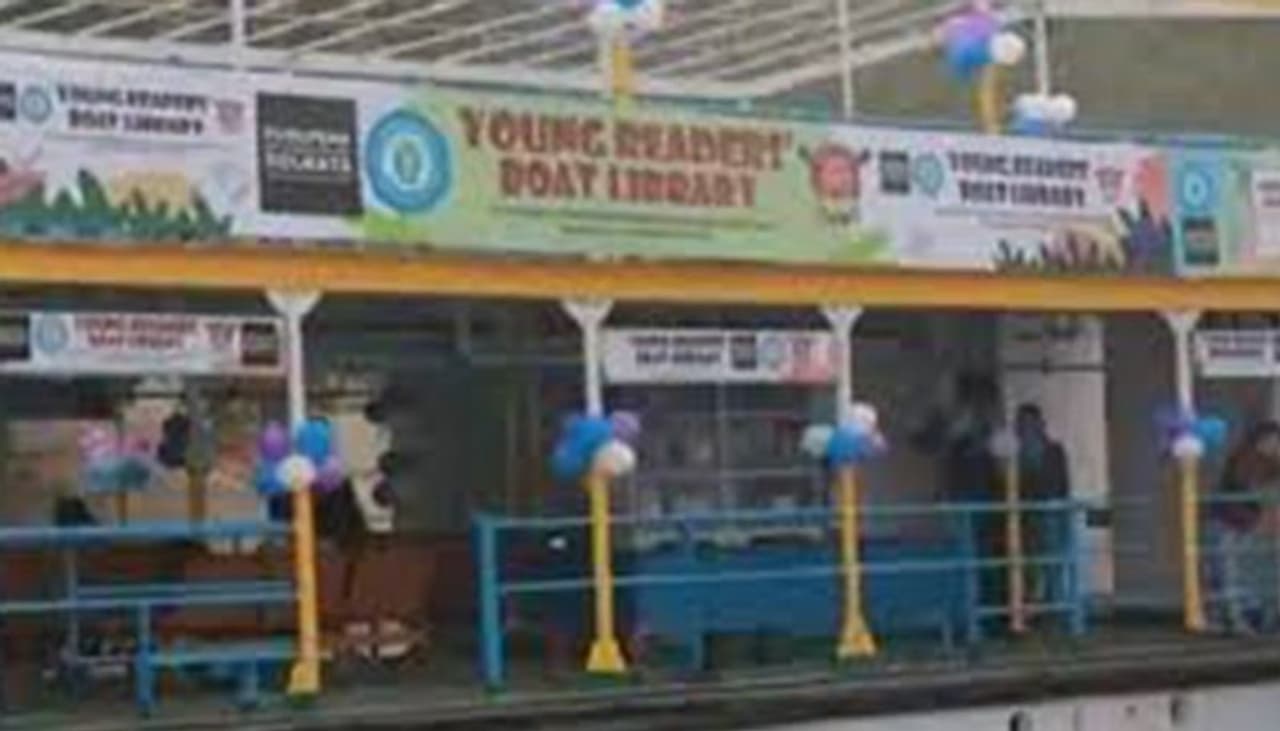 <p>An official said, “Children will be able to choose from a variety of books. There are about 500 titles in English and Bengali on the Young Readers' Boat Library.”<br /> </p> <p>An official said, “Children will be able to choose from a variety of books. There are about 500 titles in English and Bengali on the Young Readers' Boat Library.”<br /> </p>
