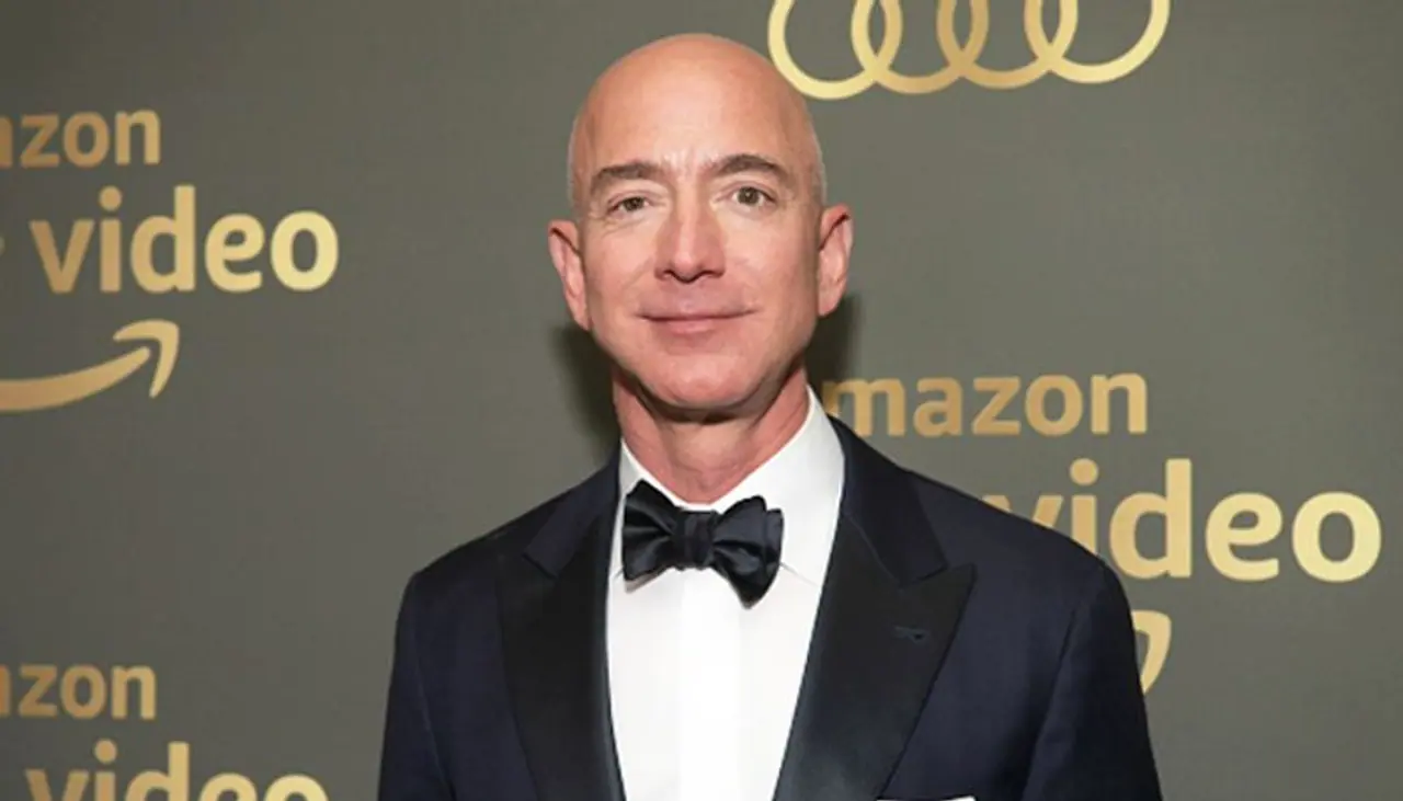 <p><strong>ಜೆಫ್ ಬೆಜೋಸ್ (Jeff Bezos): &nbsp;<br />ನೆಟ್‌ ವರ್ತ್‌ 188.4 &nbsp;ಬಿಲಿಯನ್ ಡಾಲರ್&nbsp;</strong><br />ಮಾರ್ಚ್ 18 ಮತ್ತು ಡಿಸೆಂಬರ್ 31, 2020 ರ ನಡುವೆ, ಜೆಫ್ ಬೆಜೋಸ್ ಅವರ ಸಂಪತ್ತು &nbsp;2 78.2 ಬಿಲಿಯನ್ ಹೆಚ್ಚಾಗಿದೆ. <strong>&nbsp;</strong></p>