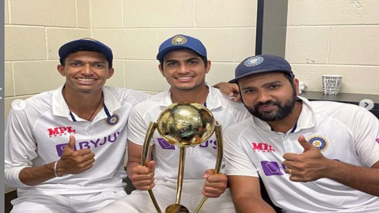 <p>ఆస్ట్రేలియా పర్యటనలో చాలా నిర్ణయాలు ఆసీస్ టీమ్‌కి అనుకూలంగా వచ్చాయి. రెండో టెస్టులో టిమ్ పైన్ రనౌట్ విషయంలో దుమారం రేగిన సంగతి తెలిసిందే...</p>