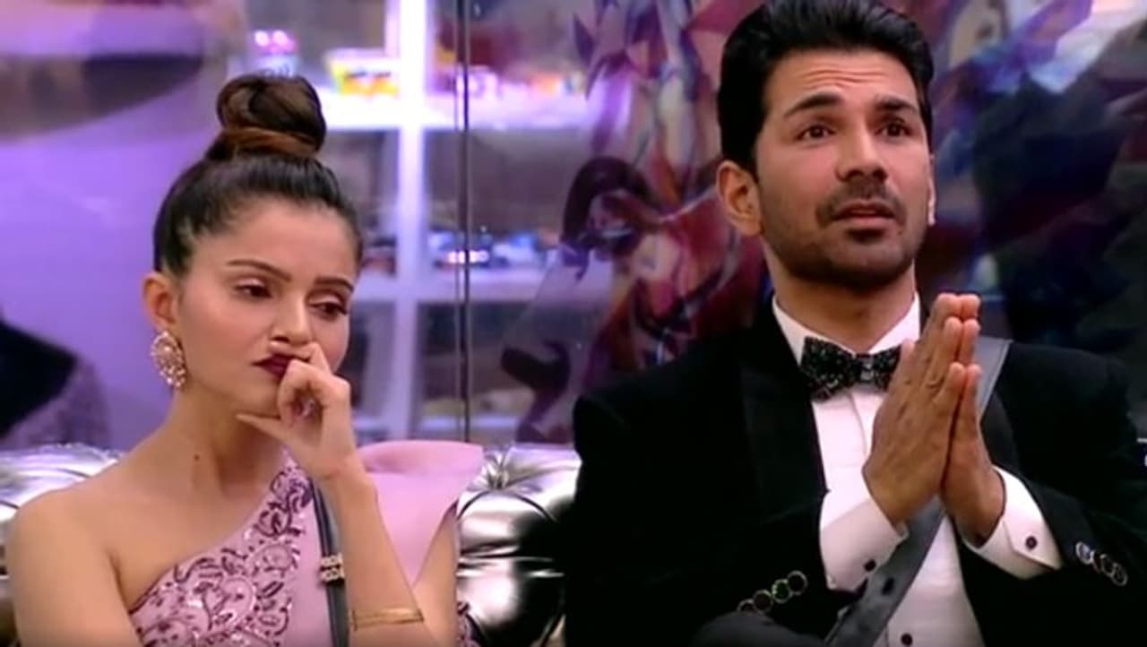 <p style="text align: justify;">There was voting that had been done by the connections who came to Bigg Boss. Most of them took Abhinav's name. Rubina Dilaik's husband who walked through the gates of Bigg Boss and stayed for 110 days, got eliminated as per The Khabri's tweet.</p>