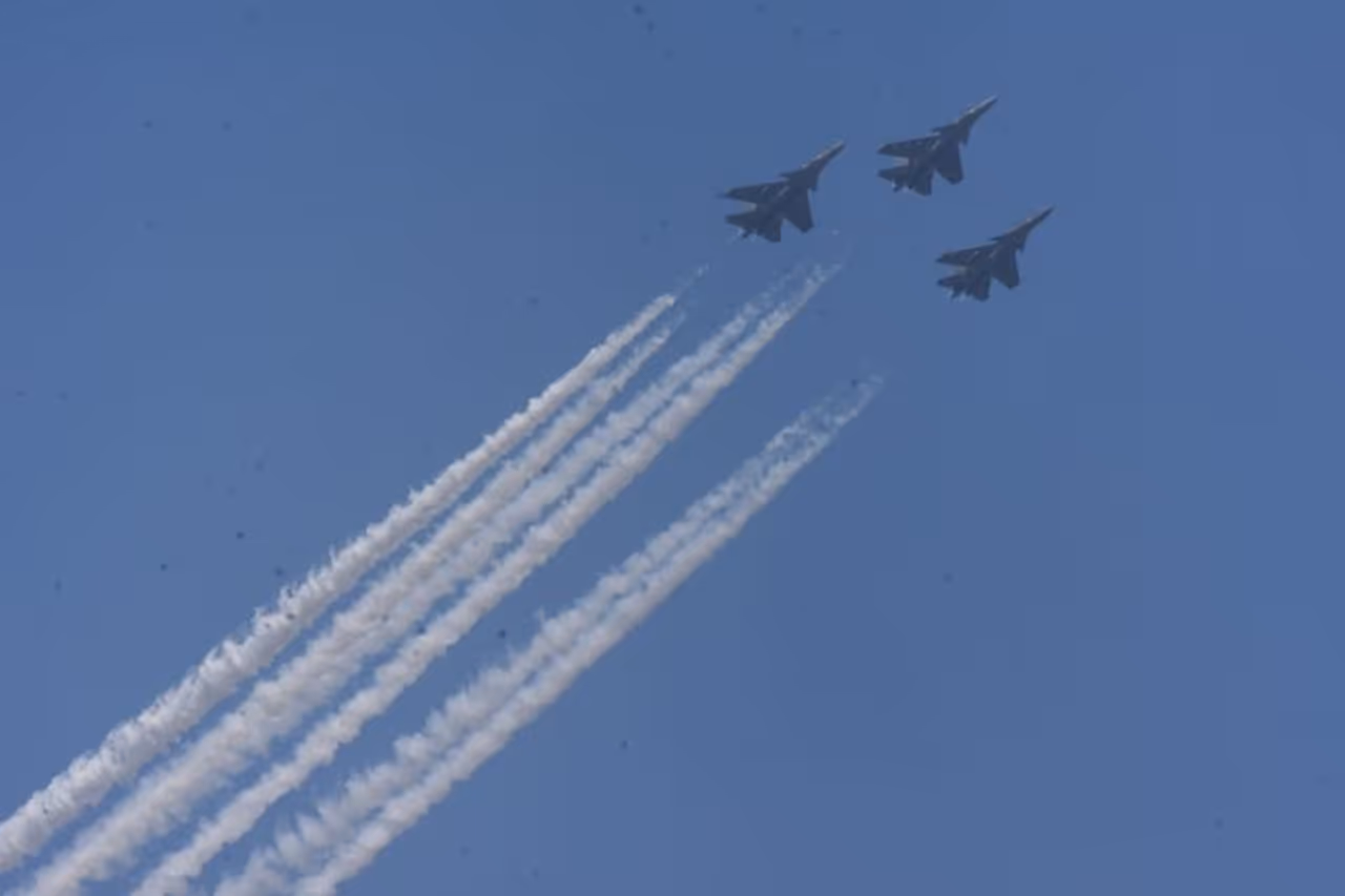 <p>In his indirect references to ongoing border standoff with China in eastern Ladakh, Defence Minister Rajnath Singh on Tuesday said unrelenting spirits of soldiers led to defending the sovereignty of the country. <br /> </p><p>The Chinese troops have tried to unilaterally change the status quo in easter Ladakh in early May and since then the forces of two countries are facing with each other. <br /> </p><p>The situation further aggravated and led to a violent clash in the Galwan valley on June 15. In the clash, 20 Indian soldiers were killed while China also suffered massive casualties but they have yet not revealed the number. <br /> </p><p>"I have no hesitation in saying that our robust stance, immediate and calibrated response and the unrelenting spirit of the soldiers on the borders led to stabilisation of the situation and we showed our resolve to defend the sovereignty and integrity of our country," Rajnath said during the curtain raiser press conference of Aero India 2021 in Bengaluru.</p> <p>In his indirect references to ongoing border standoff with China in eastern Ladakh, Defence Minister Rajnath Singh on Tuesday said unrelenting spirits of soldiers led to defending the sovereignty of the country. <br /> </p><p>The Chinese troops have tried to unilaterally change the status quo in easter Ladakh in early May and since then the forces of two countries are facing with each other. <br /> </p><p>The situation further aggravated and led to a violent clash in the Galwan valley on June 15. In the clash, 20 Indian soldiers were killed while China also suffered massive casualties but they have yet not revealed the number. <br /> </p><p>"I have no hesitation in saying that our robust stance, immediate and calibrated response and the unrelenting spirit of the soldiers on the borders led to stabilisation of the situation and we showed our resolve to defend the sovereignty and integrity of our country," Rajnath said during the curtain raiser press conference of Aero India 2021 in Bengaluru.</p>