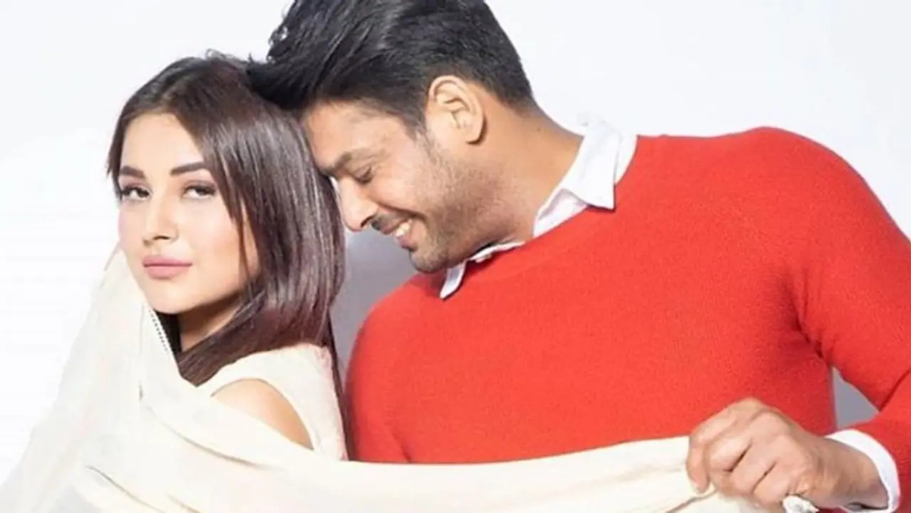 <p>TV actor Sidharth Shukla who is 40 years old and singer model Shehnaaz Gill 28 years old grabbed the limelight during the last season of Bigg Boss. Both are now seen doing many songs, ads and in many social media videos. </p> <p>TV actor Sidharth Shukla who is 40 years old and singer model Shehnaaz Gill 28 years old grabbed the limelight during the last season of Bigg Boss. Both are now seen doing many songs, ads and in many social media videos. </p>