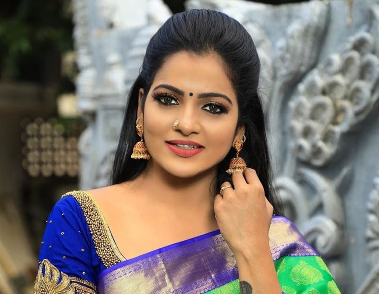 <p>ಕೆಲವು ತಿಂಗಳ ಹಿಂದೆ ಆತ್ಮಹತ್ಯೆ ಮಾಡಿಕೊಂಡಿದ್ದ ತಮಿಳು ಕಿರುತೆರೆ ನಟಿ ಚಿತ್ರಾ ನಟಿಸಿದ ಮೊದಲ ಸಿನಿಮಾ ಬಿಡುಗಡೆಯಾಗಲಿದೆ.</p>