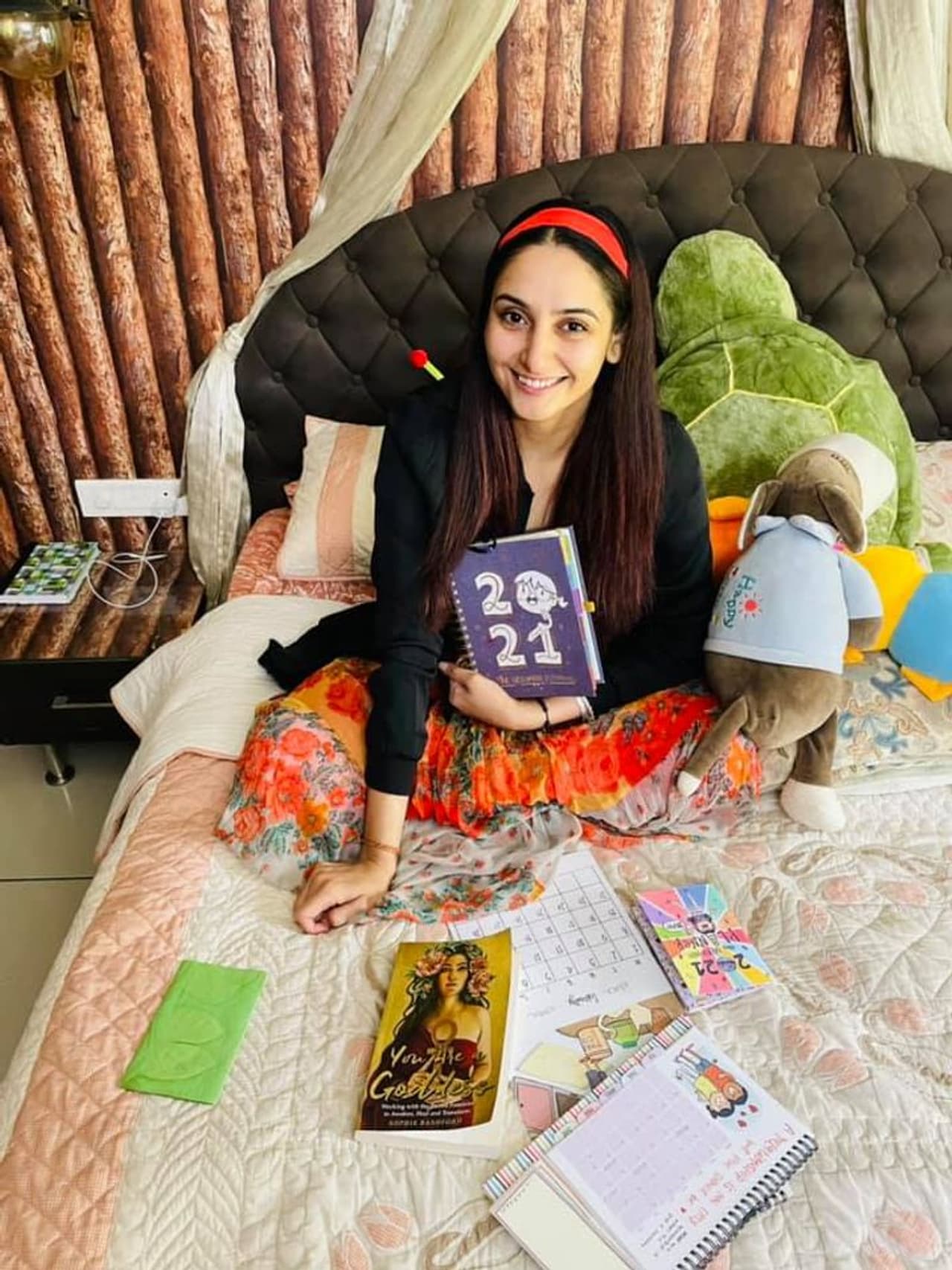 <p>ಜೀವನದ ಅತ್ಯಂತ ಸಂತೋಷದ ಕ್ಷಣ: ನೀವು ಬದಲಾಯಿಸಲಾಗದ್ದನ್ನು ಬಿಡಲು ಧೈರ್ಯವನ್ನು ಕಂಡುಕೊಳ್ಳಿ ಎಂದಿದ್ದಾರೆ ರಾಗಿಣಿ.</p>