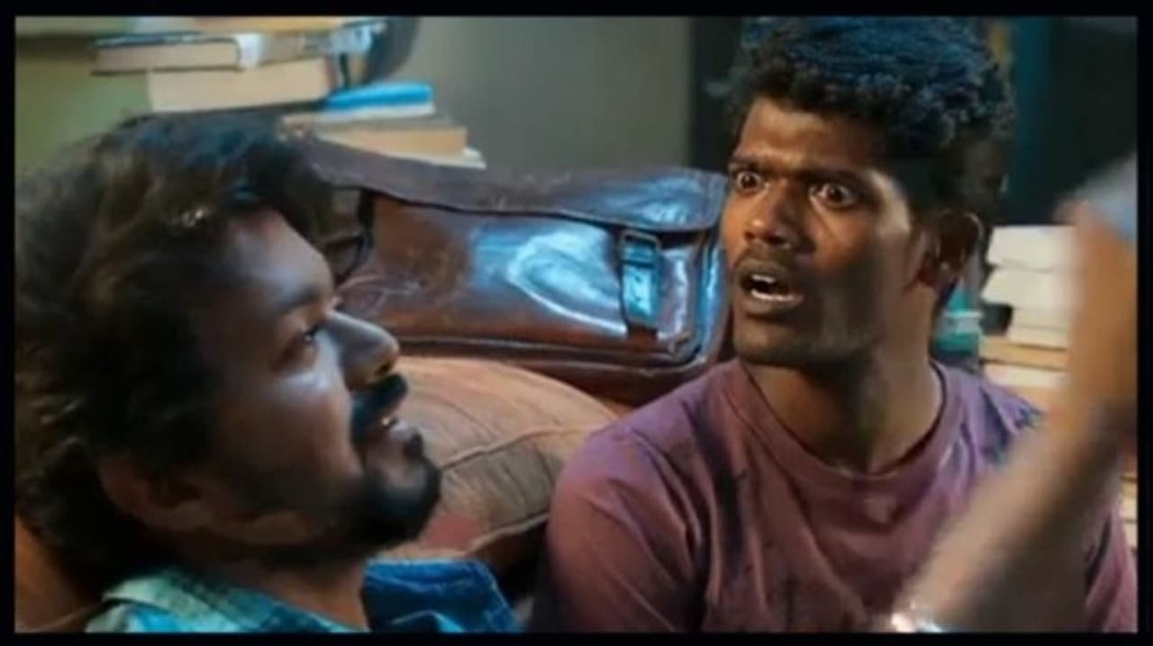 <p>லோகேஷ் கனகராஜ் இயக்கத்தில் விஜய், விஜய்சேதுபதி முதன் முறையாக இணைந்து நடித்த மாஸ்டர் திரைப்படம் கடந்த ஜனவரி 13ம் தேதி வெளியானது. இதில் மாஸ்டர் மஹிந்தரன், சாந்தனு, அர்ஜுன் தாஸ், சஞ்சீவ், ஸ்ரீமன், ஸ்ரீநாத், கௌரி கிஷன் என்று பல்வேறு நட்சத்திரங்கள் நடித்திருந்தனர். </p> <p>லோகேஷ் கனகராஜ் இயக்கத்தில் விஜய், விஜய்சேதுபதி முதன் முறையாக இணைந்து நடித்த மாஸ்டர் திரைப்படம் கடந்த ஜனவரி 13ம் தேதி வெளியானது. இதில் மாஸ்டர் மஹிந்தரன், சாந்தனு, அர்ஜுன் தாஸ், சஞ்சீவ், ஸ்ரீமன், ஸ்ரீநாத், கௌரி கிஷன் என்று பல்வேறு நட்சத்திரங்கள் நடித்திருந்தனர். </p>