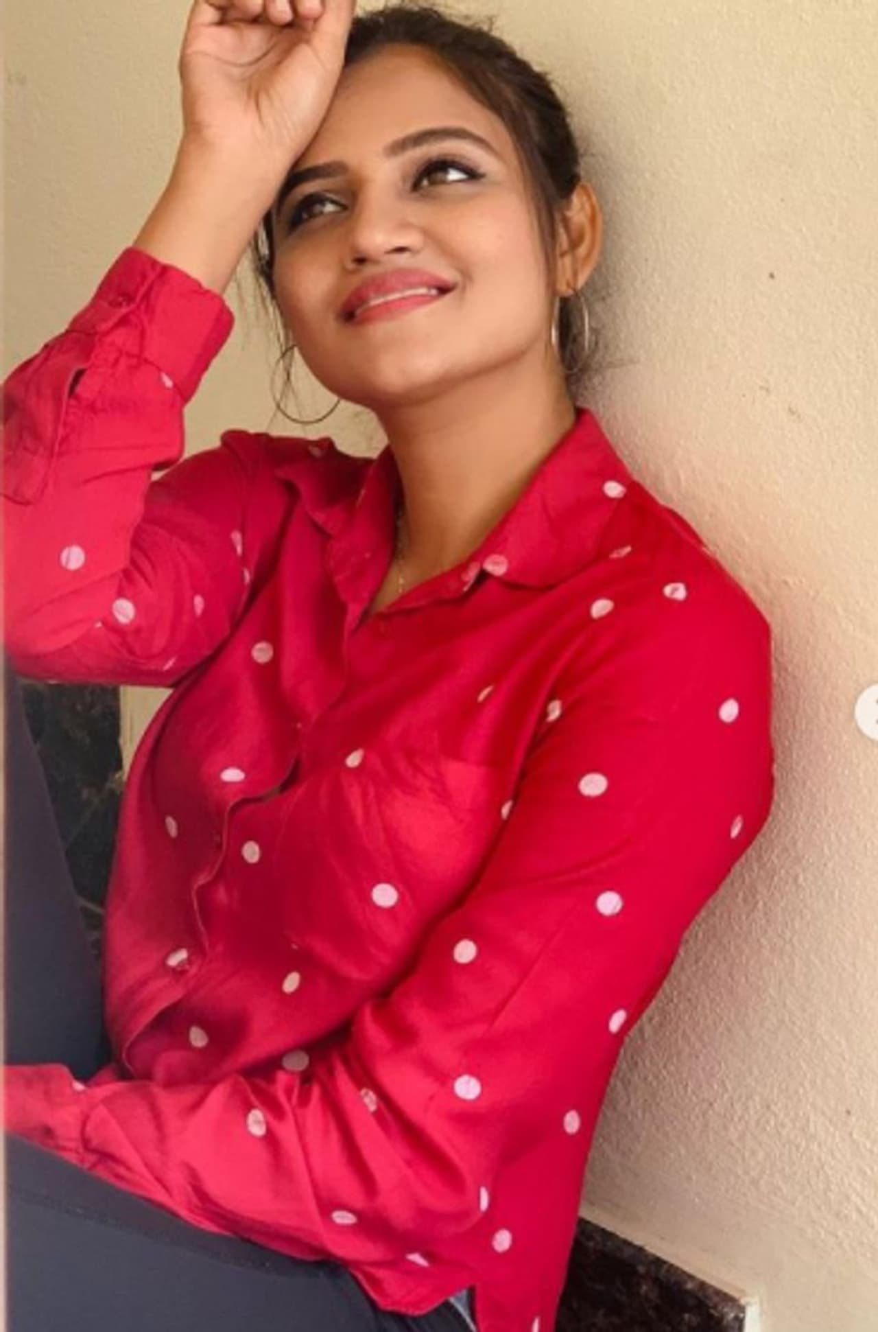 <p>ಕನ್ನಡತಿ ನಟಿ ರಂಜನಿ ರಾಘವನ್ ವ್ಯಾಲೆಂಟೈನ್ಸ್ ಡೇ ಸಮೀಪಿಸುತ್ತಿರುವಾಗಲೇ ರೆಡ್ ಶರ್ಟ್ನಲ್ಲಿ ಮಿಂಚಿದ್ದಾರೆ.</p> <p>ಕನ್ನಡತಿ ನಟಿ ರಂಜನಿ ರಾಘವನ್ ವ್ಯಾಲೆಂಟೈನ್ಸ್ ಡೇ ಸಮೀಪಿಸುತ್ತಿರುವಾಗಲೇ ರೆಡ್ ಶರ್ಟ್ನಲ್ಲಿ ಮಿಂಚಿದ್ದಾರೆ.</p>