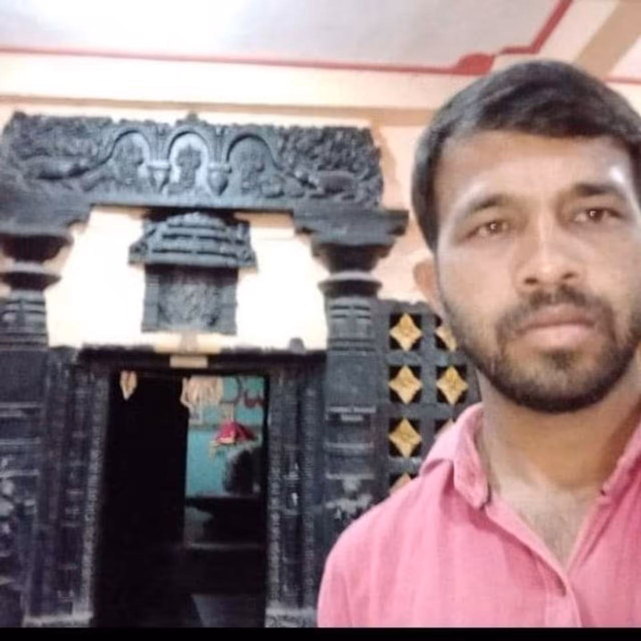 <p>ಪಂಚಮಸಾಲಿ ಲಿಂಗಾಯತರಿಗೆ 2ಎ ಮೀಸಲಾತಿ ನೀಡದಿದ್ದರೆ ಬಿಎಸ್ವೈ ಸಾವು ಖಚಿತ ಎಂದು ಬಸವರಾಜ್ ನಾಗರಾಳ ಎಂಬ ವ್ಯಕ್ತಿ ಫೇಸ್ಬುಕ್ನಲ್ಲಿ ಪೋಸ್ಟ್ ಮಾಡಿದ್ದ ಎಂದು ತಿಳಿದು ಬಂದಿದೆ. </p> <p>ಪಂಚಮಸಾಲಿ ಲಿಂಗಾಯತರಿಗೆ 2ಎ ಮೀಸಲಾತಿ ನೀಡದಿದ್ದರೆ ಬಿಎಸ್ವೈ ಸಾವು ಖಚಿತ ಎಂದು ಬಸವರಾಜ್ ನಾಗರಾಳ ಎಂಬ ವ್ಯಕ್ತಿ ಫೇಸ್ಬುಕ್ನಲ್ಲಿ ಪೋಸ್ಟ್ ಮಾಡಿದ್ದ ಎಂದು ತಿಳಿದು ಬಂದಿದೆ. </p>