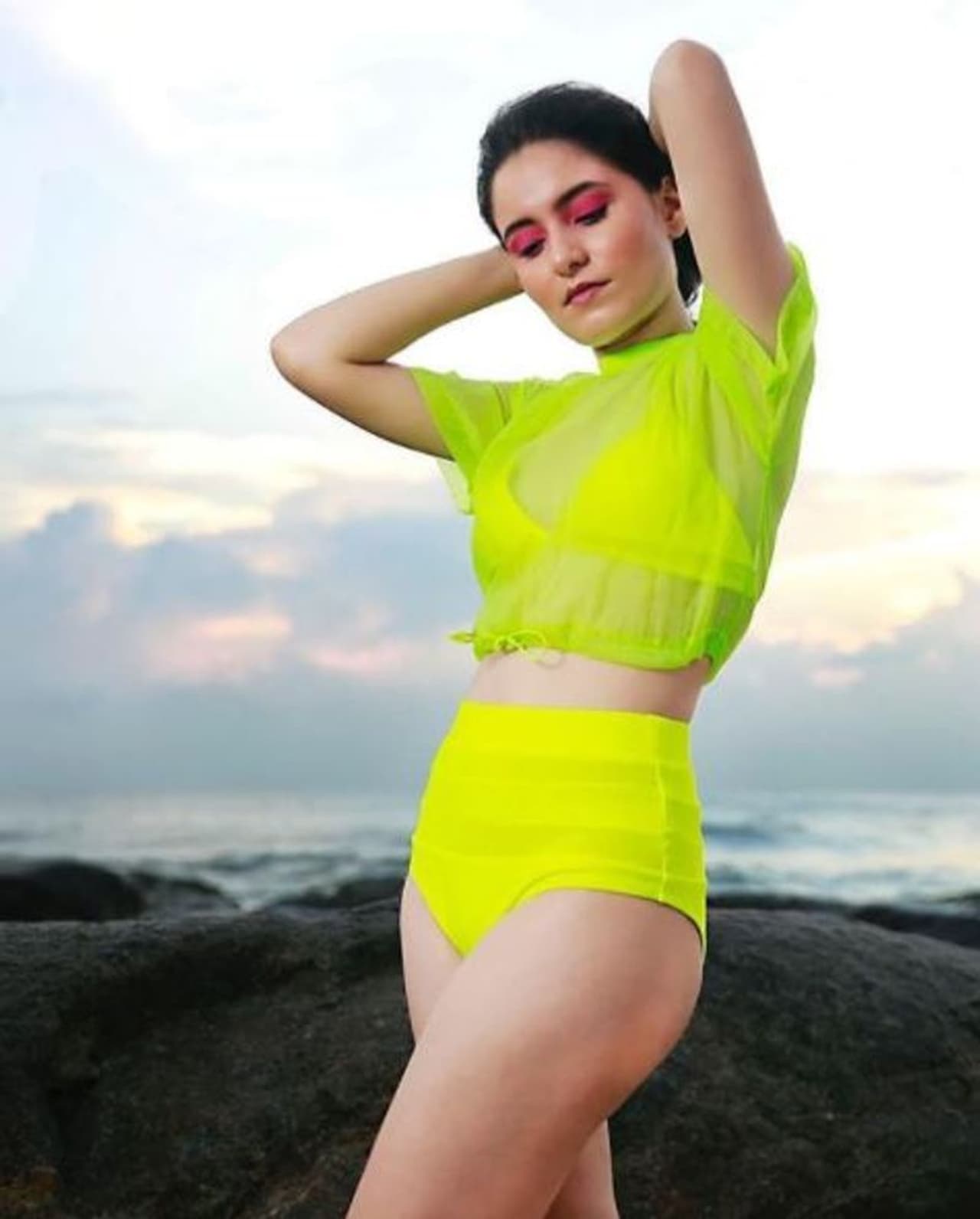 <p>இயக்குனர் கேஎஸ் ரவிக்குமார் இயக்கத்தில் கடந்த 1995ஆம் iஆண்டு வெளியான திரைப்படம் ’அவ்வை சண்முகி’.</p>