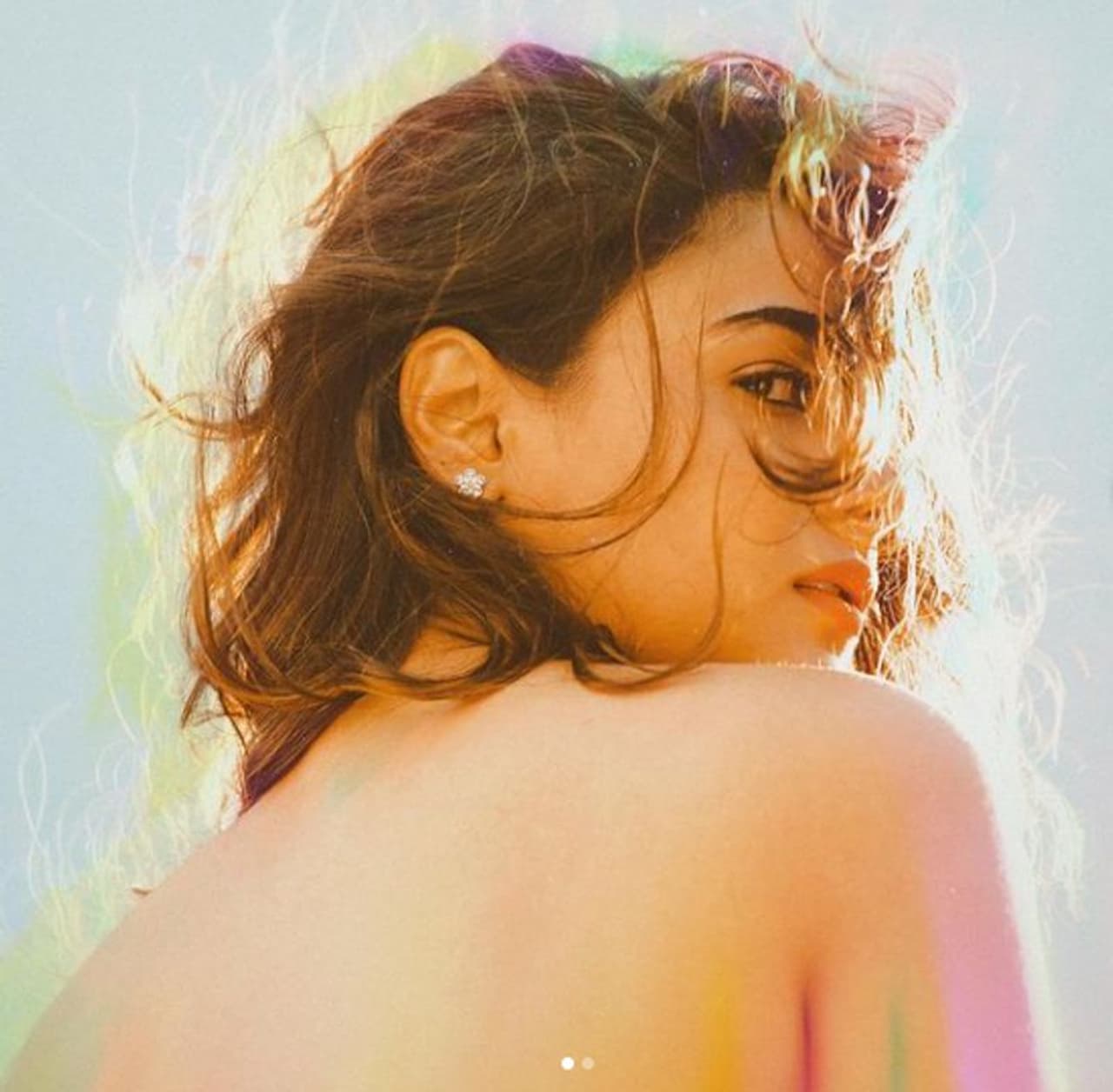 <p>ಅರ್ಜುನ್ ರೆಡ್ಡಿ ಸಿನಿಮಾ ಮೂಲಕ ಫೇಮಸ್ ಆದ ನಟಿ ಶಾಲಿನಿ ಪಾಂಡೆ ಸೋಷಿಯಲ್ ಮೀಡಿಯಾದಲ್ಲಿ ಅಷ್ಟಾಗಿ ಆಕ್ಟಿವ್ ಅಲ್ಲ.</p> <p>ಅರ್ಜುನ್ ರೆಡ್ಡಿ ಸಿನಿಮಾ ಮೂಲಕ ಫೇಮಸ್ ಆದ ನಟಿ ಶಾಲಿನಿ ಪಾಂಡೆ ಸೋಷಿಯಲ್ ಮೀಡಿಯಾದಲ್ಲಿ ಅಷ್ಟಾಗಿ ಆಕ್ಟಿವ್ ಅಲ್ಲ.</p>