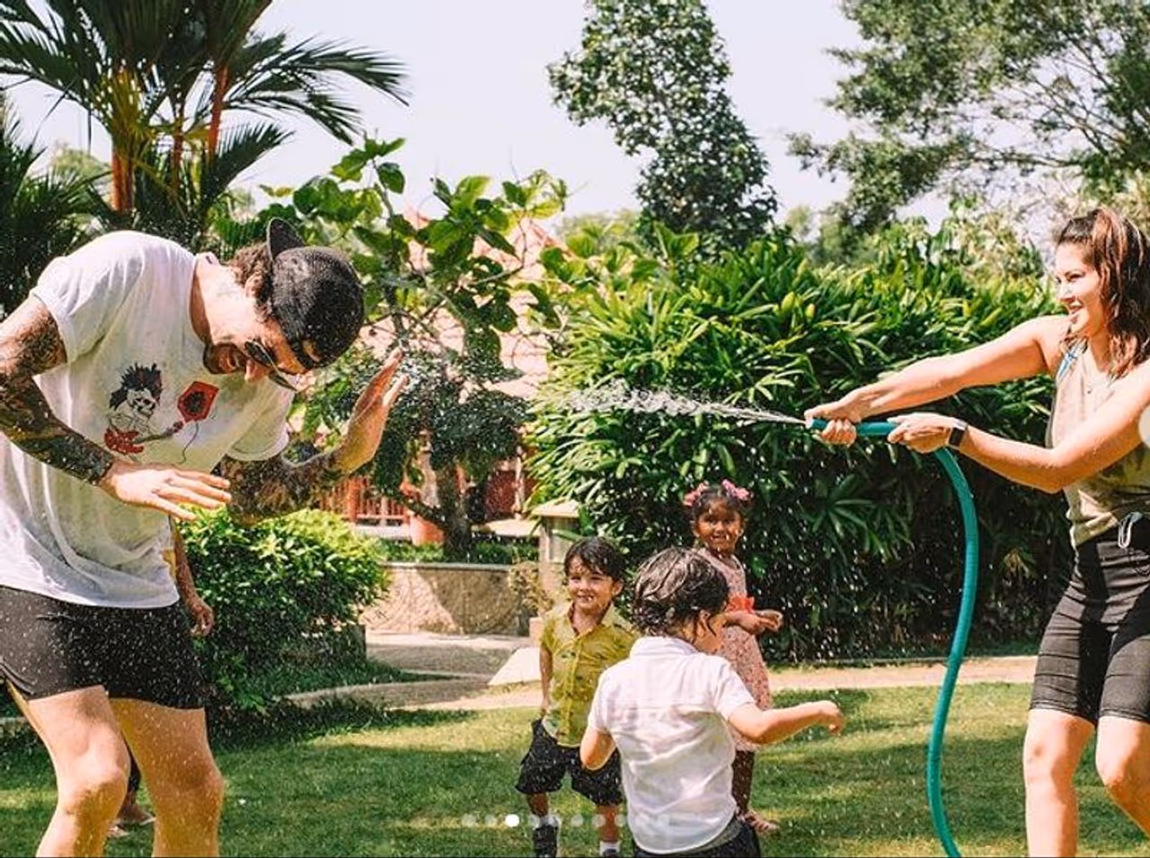 <p>ಬಾಲಿವುಡ್ ನಟಿ ಸನ್ನಿ ಲಿಯೋನ್ ತನ್ನ ಮುದ್ದು ಮಕ್ಕಳ ಮೂರನೇ ವರ್ಷದ ಬರ್ತ್ಡೇ ಸೆಲೆಬ್ರೇಟ್ ಮಾಡಿದ್ದಾರೆ.</p> <p>ಬಾಲಿವುಡ್ ನಟಿ ಸನ್ನಿ ಲಿಯೋನ್ ತನ್ನ ಮುದ್ದು ಮಕ್ಕಳ ಮೂರನೇ ವರ್ಷದ ಬರ್ತ್ಡೇ ಸೆಲೆಬ್ರೇಟ್ ಮಾಡಿದ್ದಾರೆ.</p>