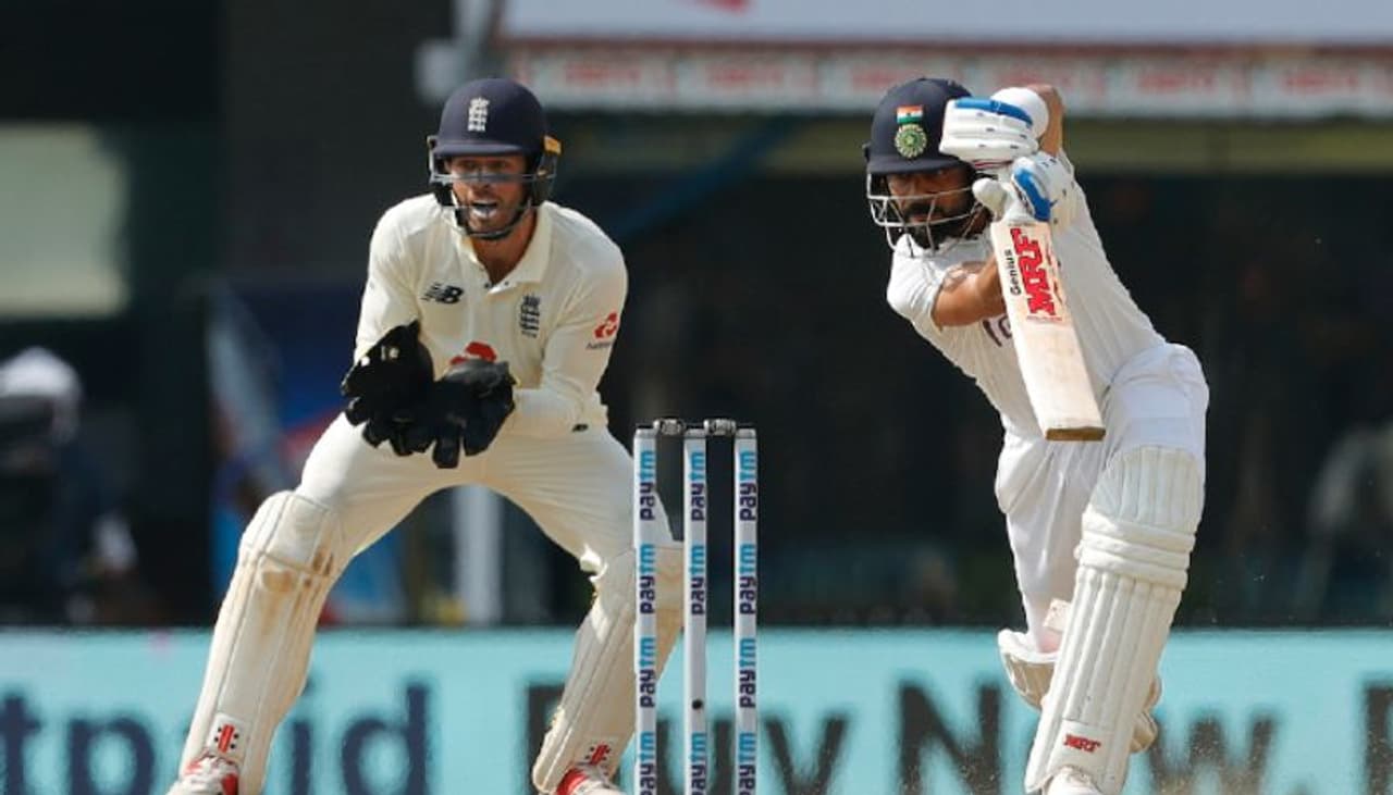 <p>విరాట్ కోహ్లీ 107 బంతుల్లో 7 ఫోర్లతో టెస్టుల్లో 25వ హాఫ్ సెంచరీ పూర్తి చేసుకున్నాడు. అంతర్జాతీయ క్రికెట్లో విరాట్ కోహ్లీకి కెప్టెన్గా ఇది 90వ హాఫ్ సెంచరీ కాగా ఇంగ్లాండ్పై 12వది. </p> <p>విరాట్ కోహ్లీ 107 బంతుల్లో 7 ఫోర్లతో టెస్టుల్లో 25వ హాఫ్ సెంచరీ పూర్తి చేసుకున్నాడు. అంతర్జాతీయ క్రికెట్లో విరాట్ కోహ్లీకి కెప్టెన్గా ఇది 90వ హాఫ్ సెంచరీ కాగా ఇంగ్లాండ్పై 12వది. </p>