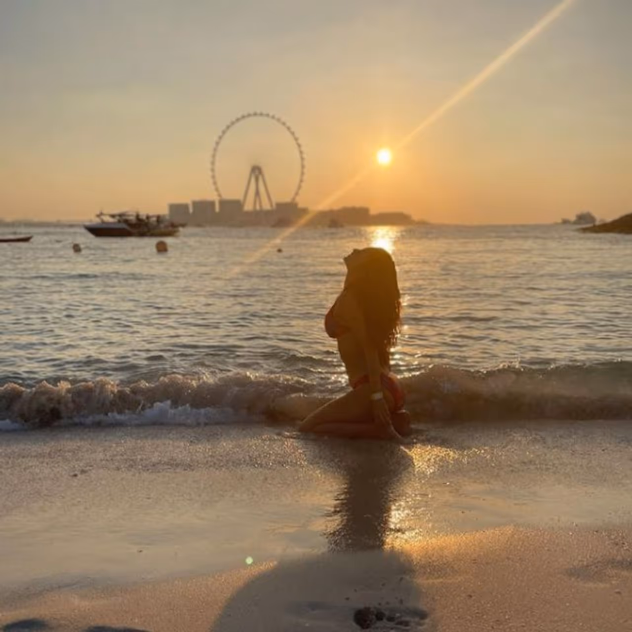 <p style="margin bottom:14px">ಬಾಲಿವುಡ್ ನಟಿ ಮೌನಿ ರಾಯ್ ಹಾಟ್ ಬಿಕಿನಿ ಫೋಟೋಗಳನ್ನು ಶೇರ್ ಮಾಡಿದ್ದಾರೆ.</p> <p style="margin bottom:14px">ಬಾಲಿವುಡ್ ನಟಿ ಮೌನಿ ರಾಯ್ ಹಾಟ್ ಬಿಕಿನಿ ಫೋಟೋಗಳನ್ನು ಶೇರ್ ಮಾಡಿದ್ದಾರೆ.</p>