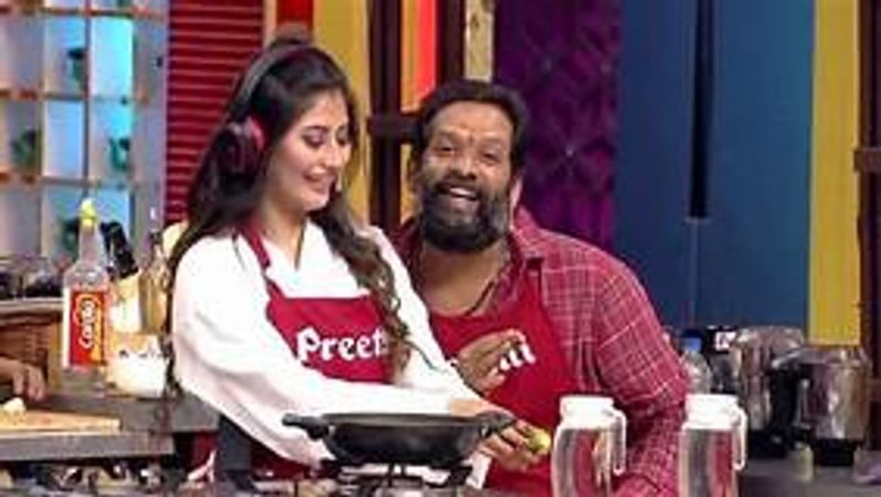 <p>ஒரு சமையல் நிகழ்ச்சியை, இந்த அளவிற்கு சுவாரஸ்யமாகவும், காமெடியாகவும் நடத்த முடியுமா? என பலரையும் ஆச்சர்யப்படுத்தி வரும் நிகழ்ச்சி 'குக் வித் கோமாளி'.</p> <p>ஒரு சமையல் நிகழ்ச்சியை, இந்த அளவிற்கு சுவாரஸ்யமாகவும், காமெடியாகவும் நடத்த முடியுமா? என பலரையும் ஆச்சர்யப்படுத்தி வரும் நிகழ்ச்சி 'குக் வித் கோமாளி'.</p>