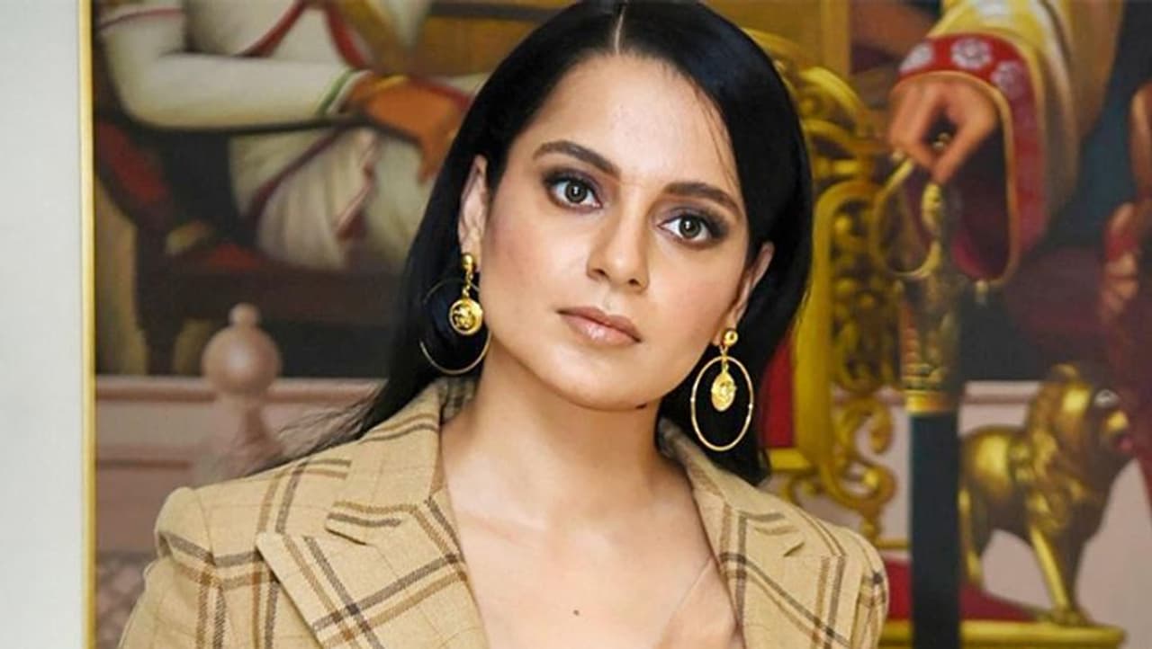 <p>ತಂದೆಗೆ ತಿರುಗಿಬಿದ್ದ ಘಟನೆಯನ್ನು ಕಂಗನಾ ವಿವರಿಸುತ್ತ ಹೋಗುತ್ತಾರೆ.</p>