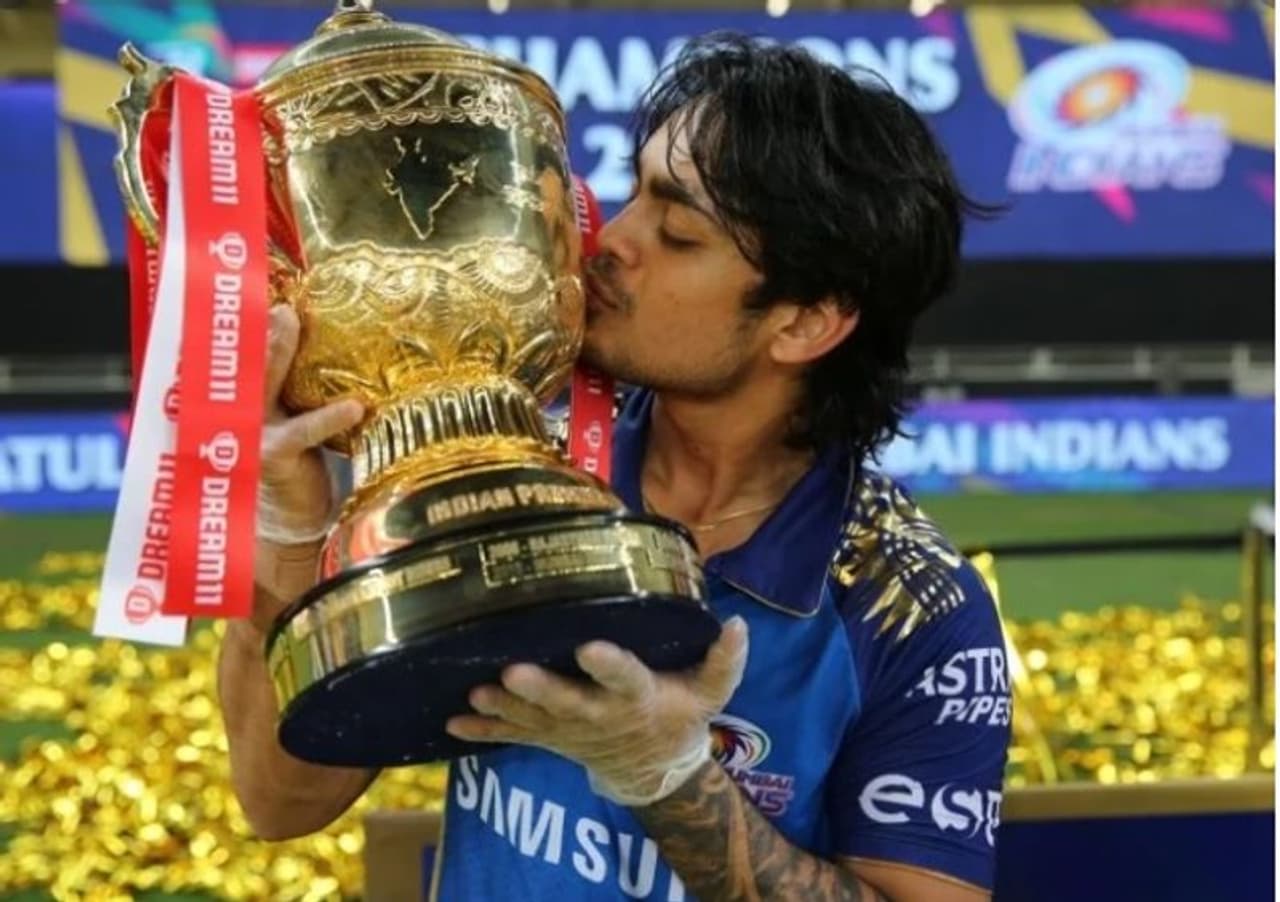 <p>ఏప్రిల్ 11 నుంచి ఐపీఎల్ సీజన్ 14ను ప్రారంభించి, జూన్ 5 లేదా 6 తేదీల్లో ఫైనల్ మ్యాచ్ జరపాలని భావించింది బీసీసీఐ. అయితే జూన్ 6న ముగిస్తే ఆటగాళ్లకు ఇంగ్లాండ్ వెళ్లేందుకు, క్వారంటైన్ ముగించుకుని ప్రాక్టీస్ మొదలెట్టేందుకు తగినంత సమయం ఉండదు.</p> <p>ఏప్రిల్ 11 నుంచి ఐపీఎల్ సీజన్ 14ను ప్రారంభించి, జూన్ 5 లేదా 6 తేదీల్లో ఫైనల్ మ్యాచ్ జరపాలని భావించింది బీసీసీఐ. అయితే జూన్ 6న ముగిస్తే ఆటగాళ్లకు ఇంగ్లాండ్ వెళ్లేందుకు, క్వారంటైన్ ముగించుకుని ప్రాక్టీస్ మొదలెట్టేందుకు తగినంత సమయం ఉండదు.</p>