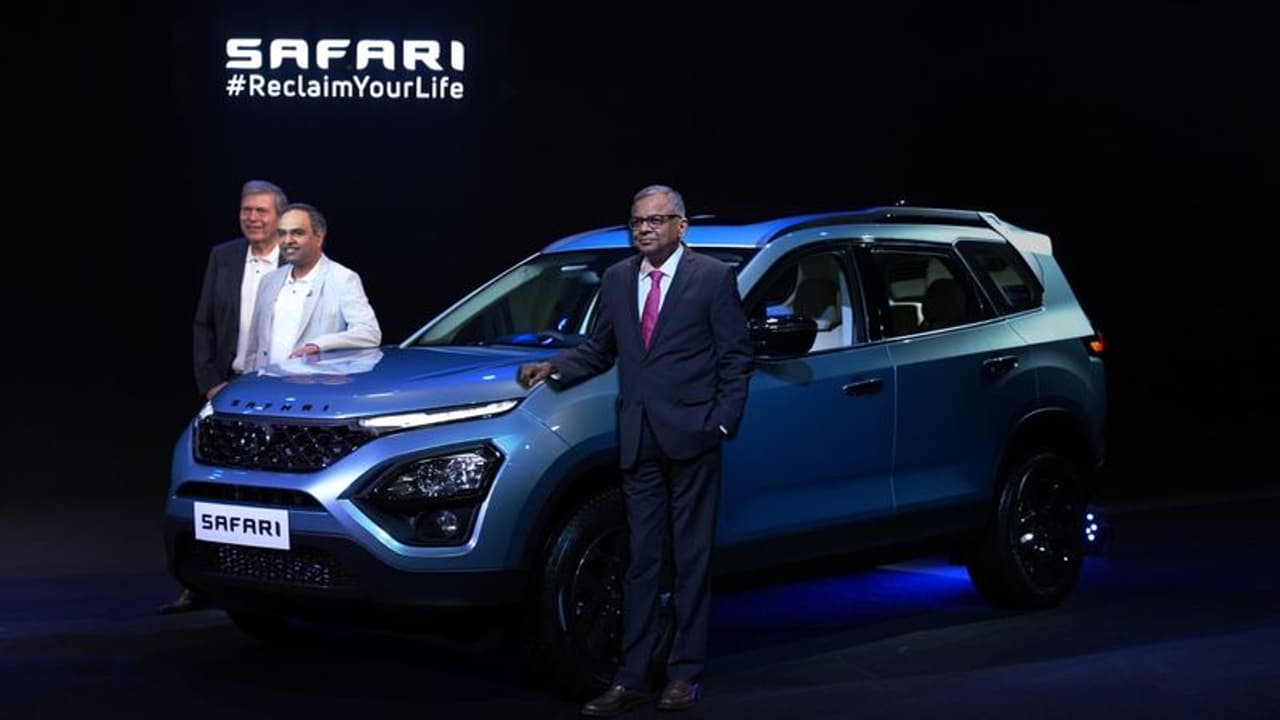 tata safari SUV car