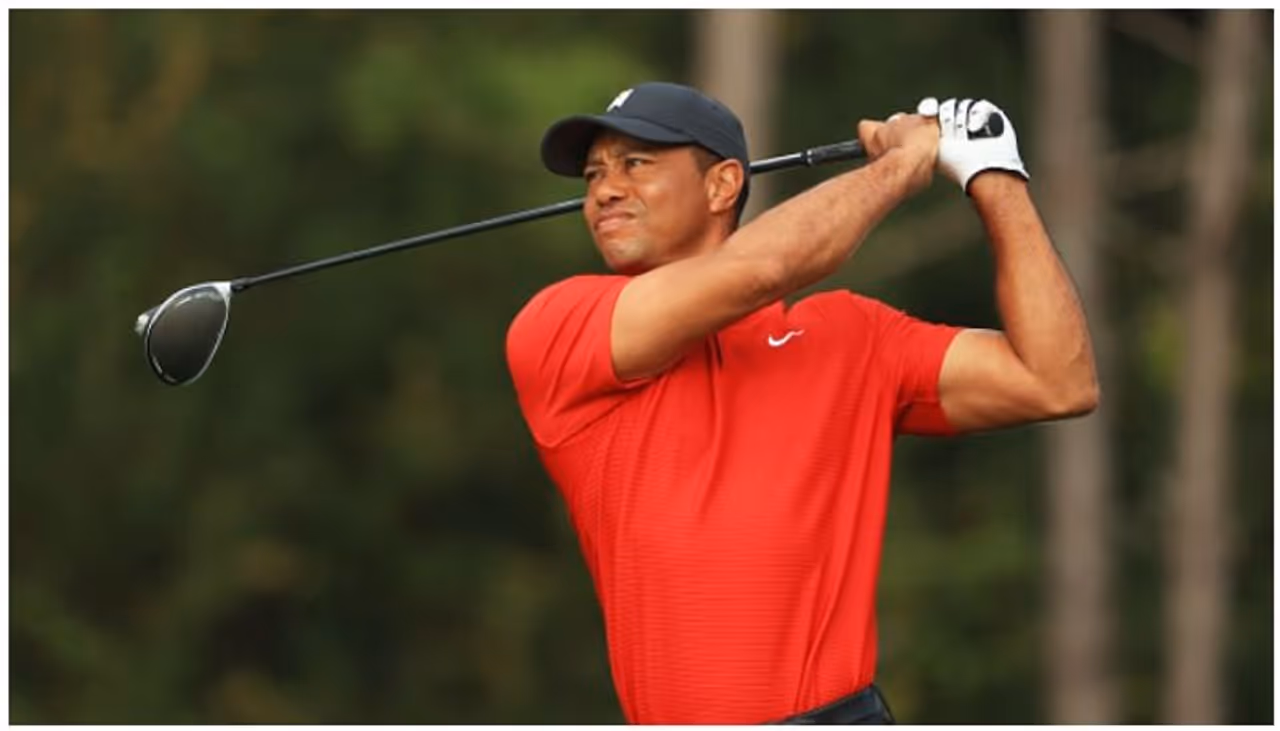 <p>ದಿಗ್ಗಜ ವೃತ್ತಿಪರ ಗಾಲ್ಫರ್ ಎಡ್ರಿಕ್ ಟೈಗರ್ ವುಡ್ಸ್ ಕಾಲಿಪೋರ್ನಿಯಾದಲ್ಲಿ ಸಂಭವಿಸಿದ ಭೀಕರ ಕಾರು ಅಪಘಾತದಲ್ಲಿ ಗಂಭೀರ ಗಾಯಕ್ಕೆ ತುತ್ತಾಗಿದ್ದು, ಸದ್ಯ ಲಾಸ್ ಏಂಜಲೀಸ್ನಲ್ಲಿ ಆಸ್ಪತ್ರೆಗೆ ದಾಖಲಿಸಲಾಗಿದೆ.</p> <p>ದಿಗ್ಗಜ ವೃತ್ತಿಪರ ಗಾಲ್ಫರ್ ಎಡ್ರಿಕ್ ಟೈಗರ್ ವುಡ್ಸ್ ಕಾಲಿಪೋರ್ನಿಯಾದಲ್ಲಿ ಸಂಭವಿಸಿದ ಭೀಕರ ಕಾರು ಅಪಘಾತದಲ್ಲಿ ಗಂಭೀರ ಗಾಯಕ್ಕೆ ತುತ್ತಾಗಿದ್ದು, ಸದ್ಯ ಲಾಸ್ ಏಂಜಲೀಸ್ನಲ್ಲಿ ಆಸ್ಪತ್ರೆಗೆ ದಾಖಲಿಸಲಾಗಿದೆ.</p>