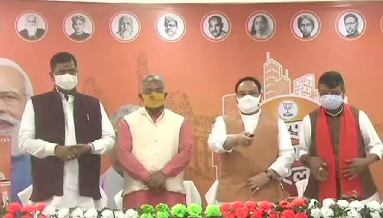 <p>The BJP also gave a letter to CEO over the same issue, and said, “The alleged attack has been used to extract the maximum possible political mileage. The TMC have attempted to use the Chief Minister`s purported injury which seems self inflicted in order to gain sympathy and cause violence in different parts of the state.”<br /> </p> <p>The BJP also gave a letter to CEO over the same issue, and said, “The alleged attack has been used to extract the maximum possible political mileage. The TMC have attempted to use the Chief Minister`s purported injury which seems self inflicted in order to gain sympathy and cause violence in different parts of the state.”<br /> </p>