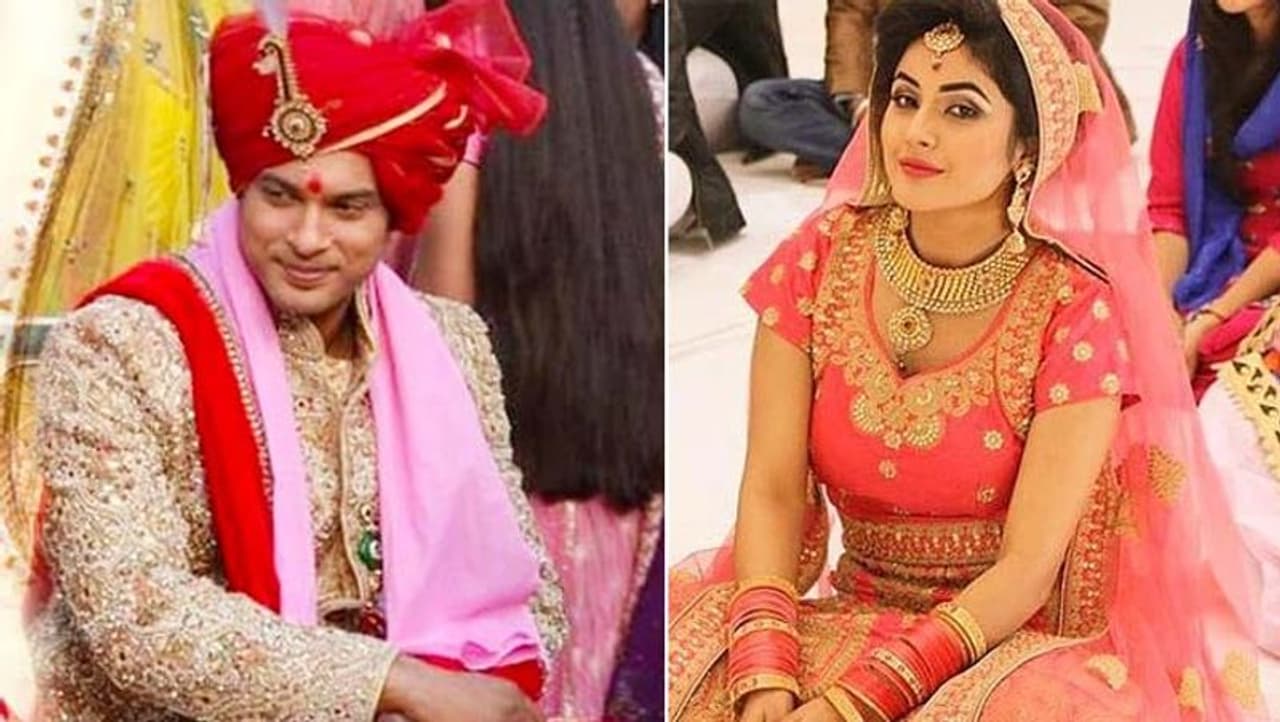 <p>Sidharth Shukla and Shehnaaz Gill are loved by many; fans call them #SidNaaz, their cute chemistry in the Bigg Boss 13 have many India most searched people last year. </p> <p>Sidharth Shukla and Shehnaaz Gill are loved by many; fans call them #SidNaaz, their cute chemistry in the Bigg Boss 13 have many India most searched people last year. </p>