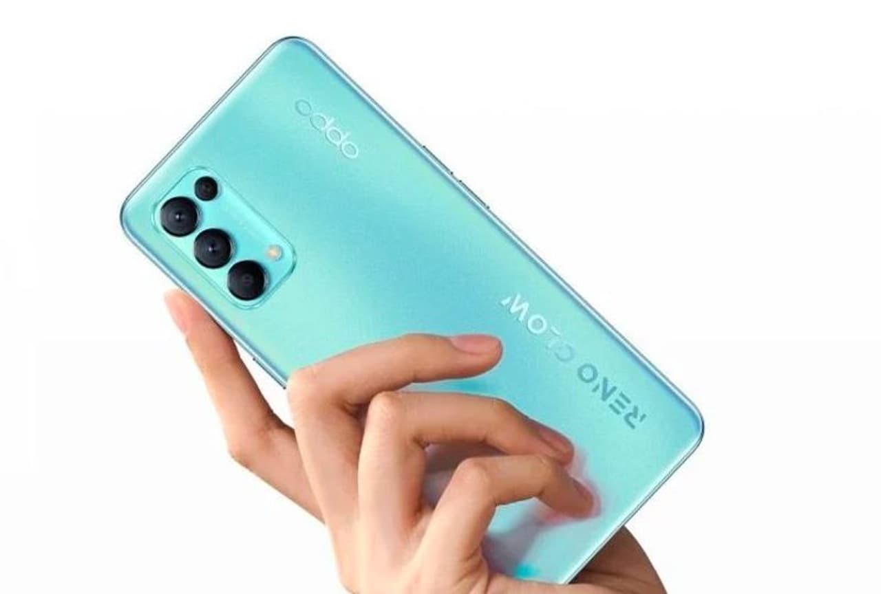 <p><strong>ఒప్పో రెనో 5కె ధర&nbsp;</strong><br />ప్రస్తుతానికి ఒప్పో రెనో 5కె ధర గురించి ఎటువంటి సమాచారం లేదు, కాని లీకైన కొన్ని నివేదికల ప్రకారం ఒప్పో రెనో 5కె 8జిబి ర్యామ్, 128 జిబి స్టోరేజ్ వేరియంట్ ధర 2,899 చైనీస్ యువాన్ అంటే సుమారు 32,500 రూపాయలు. అలాగే 12 జీబీ ర్యామ్‌, 256 జీబీ స్టోరేజ్ వేరియంట్ ధర 3,199 చైనీస్ యువాన్ అంటే 35,900 రూపాయలు. ఈ ఫోన్ మార్చి 6 నుండి చైనాలో అందుబాటులోకి వస్తుంది. ఈ ఫోన్‌ను గ్రీన్ బ్రీజ్, మిడ్‌నైట్ బ్లాక్, స్టెరి డ్రీమ్ కలర్ వేరియంట్‌లో కొనుగోలు చేయవచ్చు.<br />&nbsp;</p>