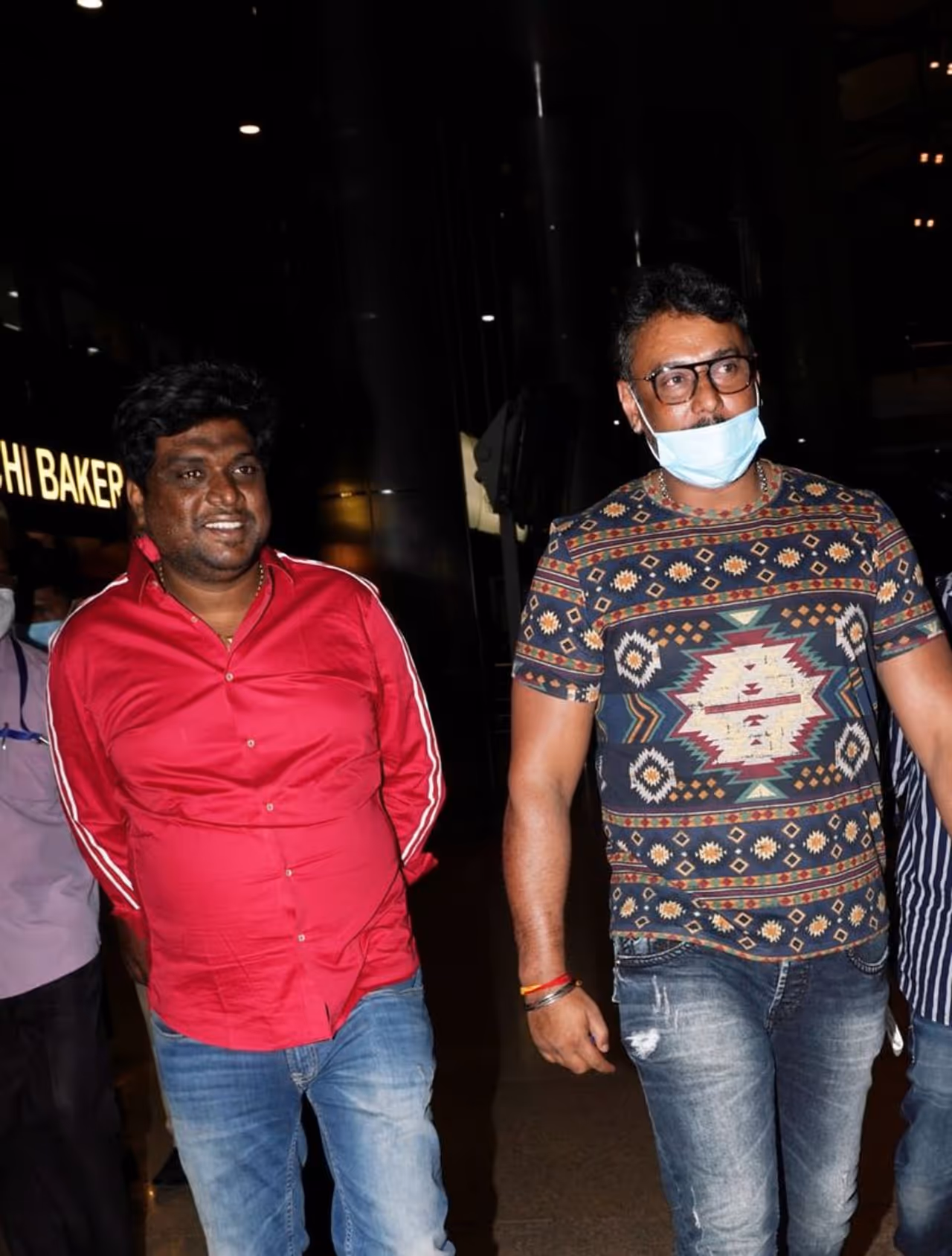 <p>ಮಾರ್ಚ್ 11ರಂದು ರಾಬರ್ಟ್ ಸಿನಿಮಾ ಸ್ಯಾಂಡಲ್ವುಡ್ ಮತ್ತಿ ಟಾಲಿವುಡ್ನಲ್ಲಿ ರಿಲೀಸ್ ಆಗಲಿದೆ.</p> <p>ಮಾರ್ಚ್ 11ರಂದು ರಾಬರ್ಟ್ ಸಿನಿಮಾ ಸ್ಯಾಂಡಲ್ವುಡ್ ಮತ್ತಿ ಟಾಲಿವುಡ್ನಲ್ಲಿ ರಿಲೀಸ್ ಆಗಲಿದೆ.</p>