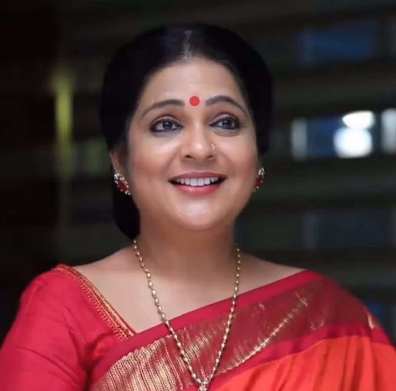 <p>ಕನ್ನಡತಿ ಧಾರವಾಹಿಯಲ್ಲಿ ಬಿಂದು ಮತ್ತು ರಂಜನಿ ಸೇರಿ ಅಮ್ಮಮ್ಮನಿಗೆ ಸಲ್ವಾರ್ ಧರಿಸುವಂತೆ ಮಾಡಿದ್ದಾರೆ.</p>