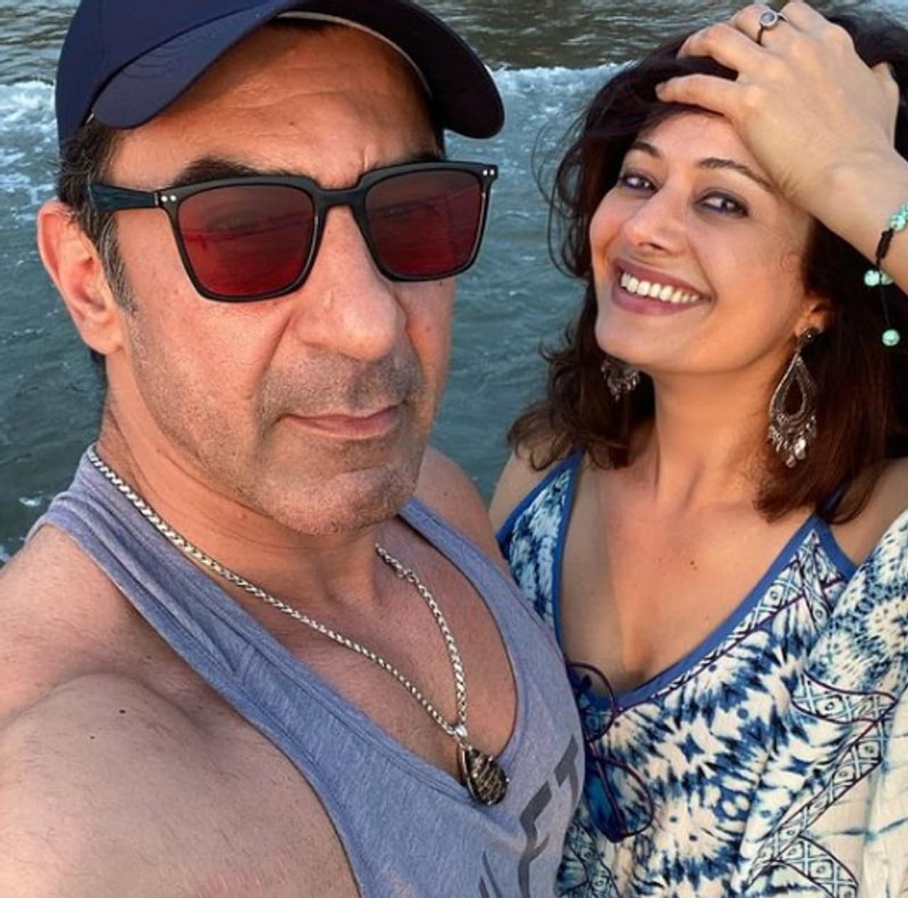 <p>ഗോവയിലേക്ക് രക്ഷപ്പെടുന്നുവെന്ന് പറഞ്ഞാണ് പൂജ ബത്ര ഒരു ഫോട്ടോ പങ്കുവെച്ചിരിക്കുന്നത്.</p> <p>ഗോവയിലേക്ക് രക്ഷപ്പെടുന്നുവെന്ന് പറഞ്ഞാണ് പൂജ ബത്ര ഒരു ഫോട്ടോ പങ്കുവെച്ചിരിക്കുന്നത്.</p>