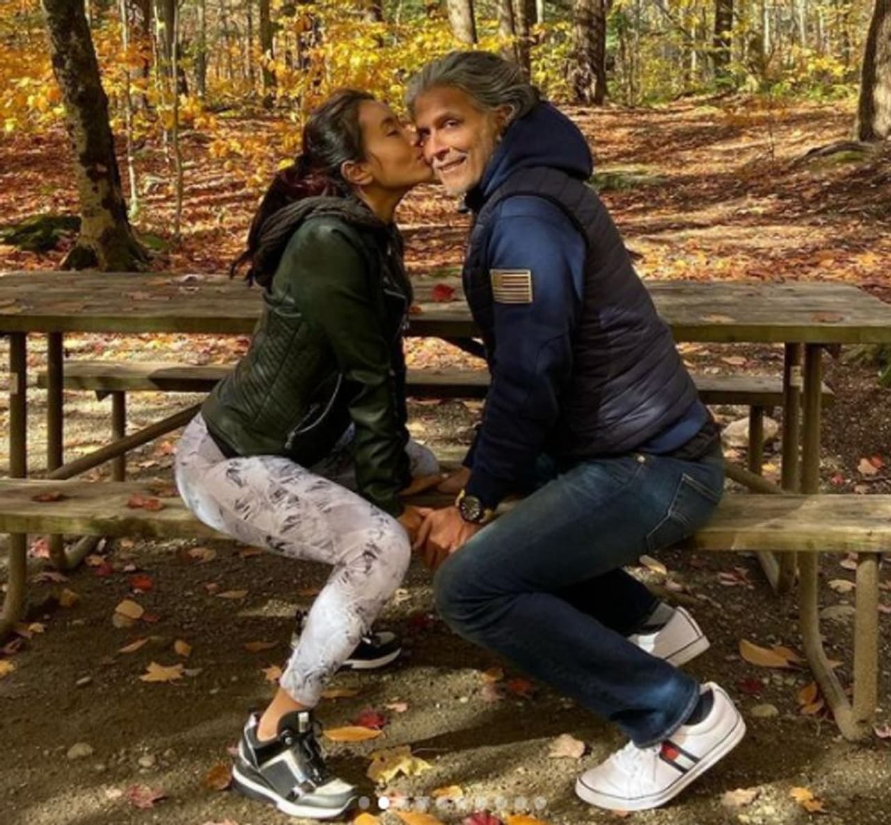 <p>ಮಿಲಿಂದ್ ಸೋಮನಗ ಮತ್ತು ಅಂಕಿತಾ ಕೊನ್ವಾರ್ 7 ವರ್ಷದ ಹಿಂದೆ ಫೆಬ್ರವರಿ 26ರಂದು ಮೊದಲ ಬಾರಿ ಭೇಟಿಯಾಗಿದ್ದರು.</p>