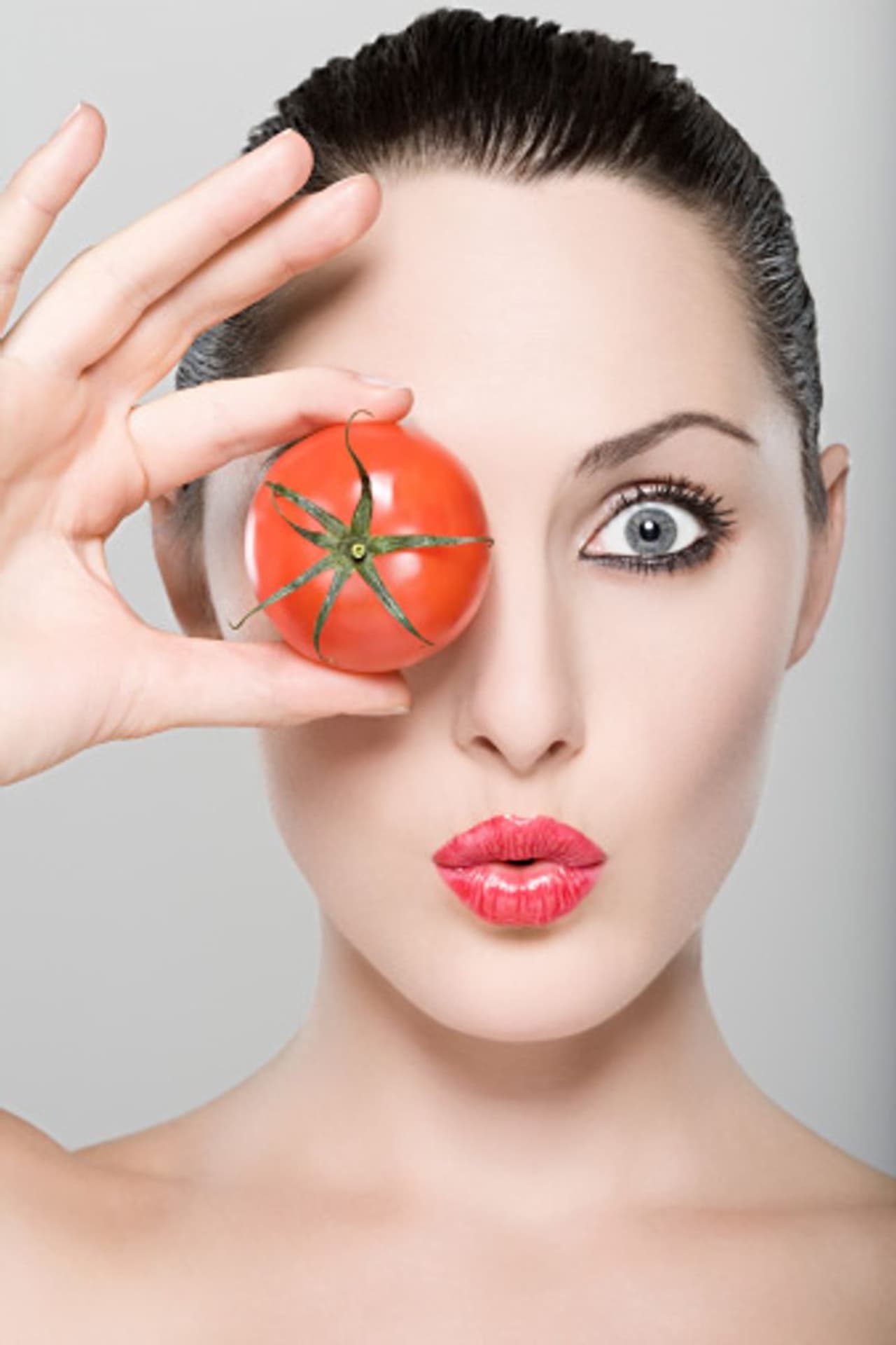 <p>1. ಸಮ ಪ್ರಮಾಣದಲ್ಲಿ ಟೊಮೆಟೊ ರಸ ಮತ್ತು ತಾಜಾ ತೆಂಗಿನಕಾಯಿಯೊಂದಿಗೆ ಮಸಾಜ್ ಮಾಡುವುದು ತುರಿಕೆಯಾದಾಗ ಪರಿಹಾರ ಸಿಗುತ್ತದೆ. ತುರಿಕೆ ಇರುವ ಭಾಗದಲ್ಲಿ ಶ್ರೀಗಂಧವನ್ನು ಹಚ್ಚುವುದರಿಂದಲೂ ಸಹಾಯವಾಗುತ್ತದೆ.</p> <p>1. ಸಮ ಪ್ರಮಾಣದಲ್ಲಿ ಟೊಮೆಟೊ ರಸ ಮತ್ತು ತಾಜಾ ತೆಂಗಿನಕಾಯಿಯೊಂದಿಗೆ ಮಸಾಜ್ ಮಾಡುವುದು ತುರಿಕೆಯಾದಾಗ ಪರಿಹಾರ ಸಿಗುತ್ತದೆ. ತುರಿಕೆ ಇರುವ ಭಾಗದಲ್ಲಿ ಶ್ರೀಗಂಧವನ್ನು ಹಚ್ಚುವುದರಿಂದಲೂ ಸಹಾಯವಾಗುತ್ತದೆ.</p>