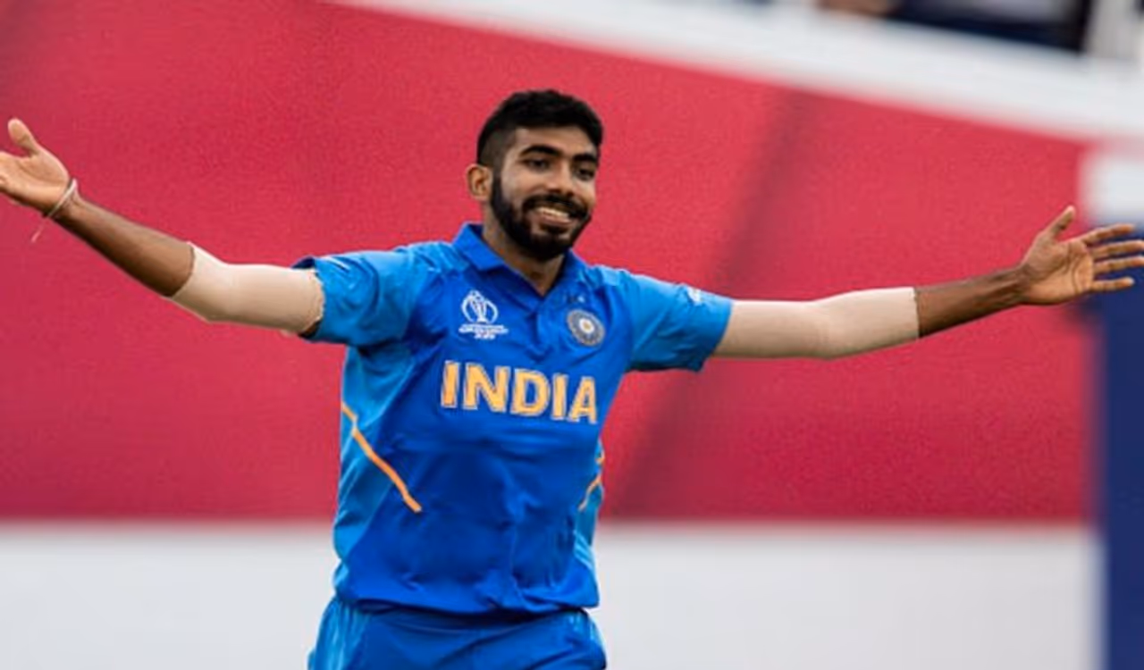 <p>இங்கிலாந்துக்கு எதிரான 4 ஆது டெஸ்ட் கிரிக்கெட் போட்டி தற்போது நடைபெற்று வருகிறது. இந்தப் போட்டியில் இருந்து தனிப்பட்ட காரணங்களுக்காக விலகுவதாக வேகப்பந்து வீச்சாளர் ஜஸ்பிரித் பும்ரா பிசிசிஐயிடம் கோரிக்கை வைத்தார்.<br /> </p> <p>இங்கிலாந்துக்கு எதிரான 4 ஆது டெஸ்ட் கிரிக்கெட் போட்டி தற்போது நடைபெற்று வருகிறது. இந்தப் போட்டியில் இருந்து தனிப்பட்ட காரணங்களுக்காக விலகுவதாக வேகப்பந்து வீச்சாளர் ஜஸ்பிரித் பும்ரா பிசிசிஐயிடம் கோரிக்கை வைத்தார்.<br /> </p>