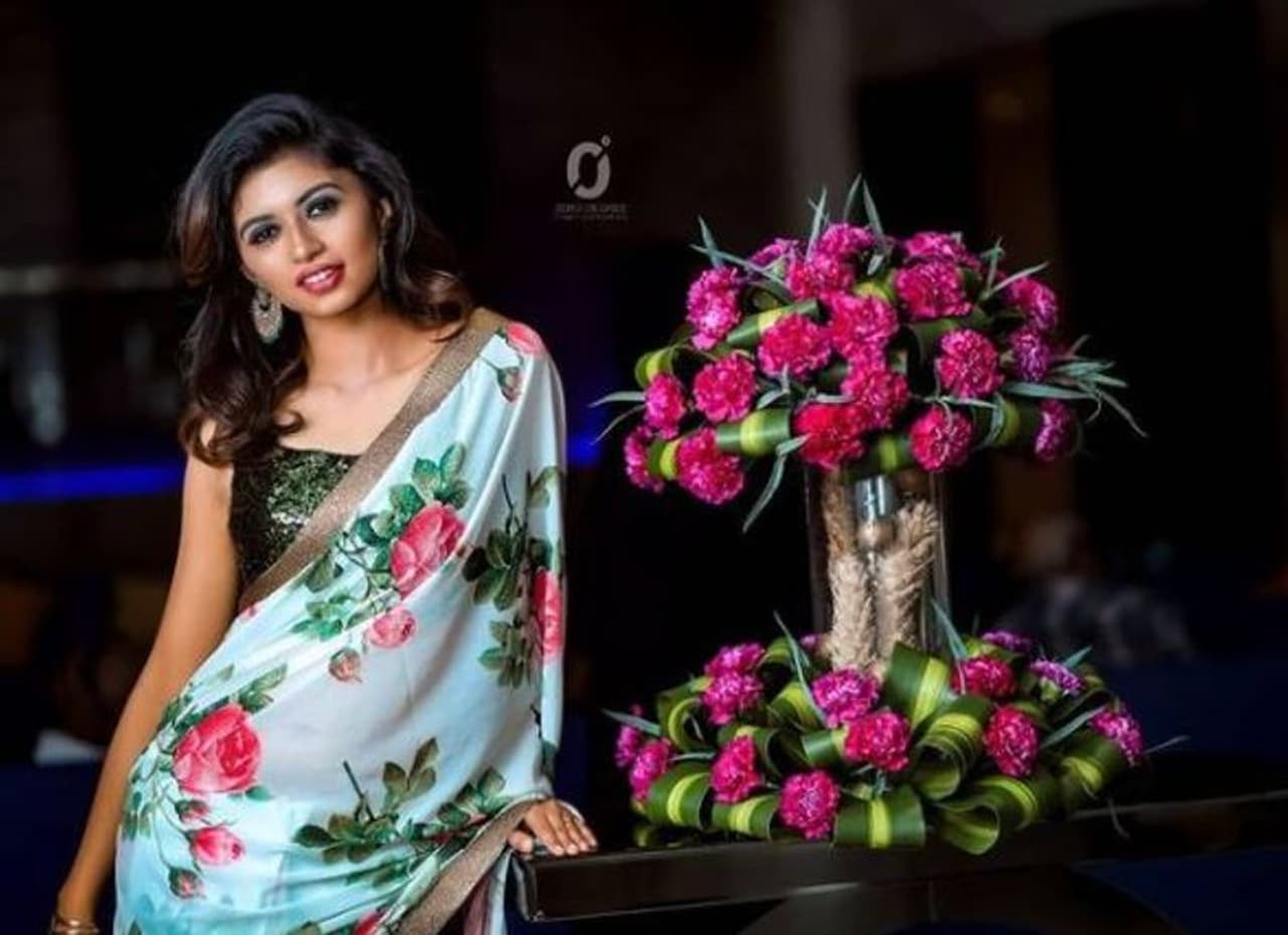 <p>எருமை சாணி யூடியூப் ஊடகத்தின் மூலம் பிரபலமானவர் ஹரிஜா. இவருக்கு ஏகப்பட்ட ரசிகர்கள் உள்ளனர். இவருக்கு கடந்த கடந்த ஆண்டு திருமணம் நடந்த நடந்தது.</p> <p>எருமை சாணி யூடியூப் ஊடகத்தின் மூலம் பிரபலமானவர் ஹரிஜா. இவருக்கு ஏகப்பட்ட ரசிகர்கள் உள்ளனர். இவருக்கு கடந்த கடந்த ஆண்டு திருமணம் நடந்த நடந்தது.</p>